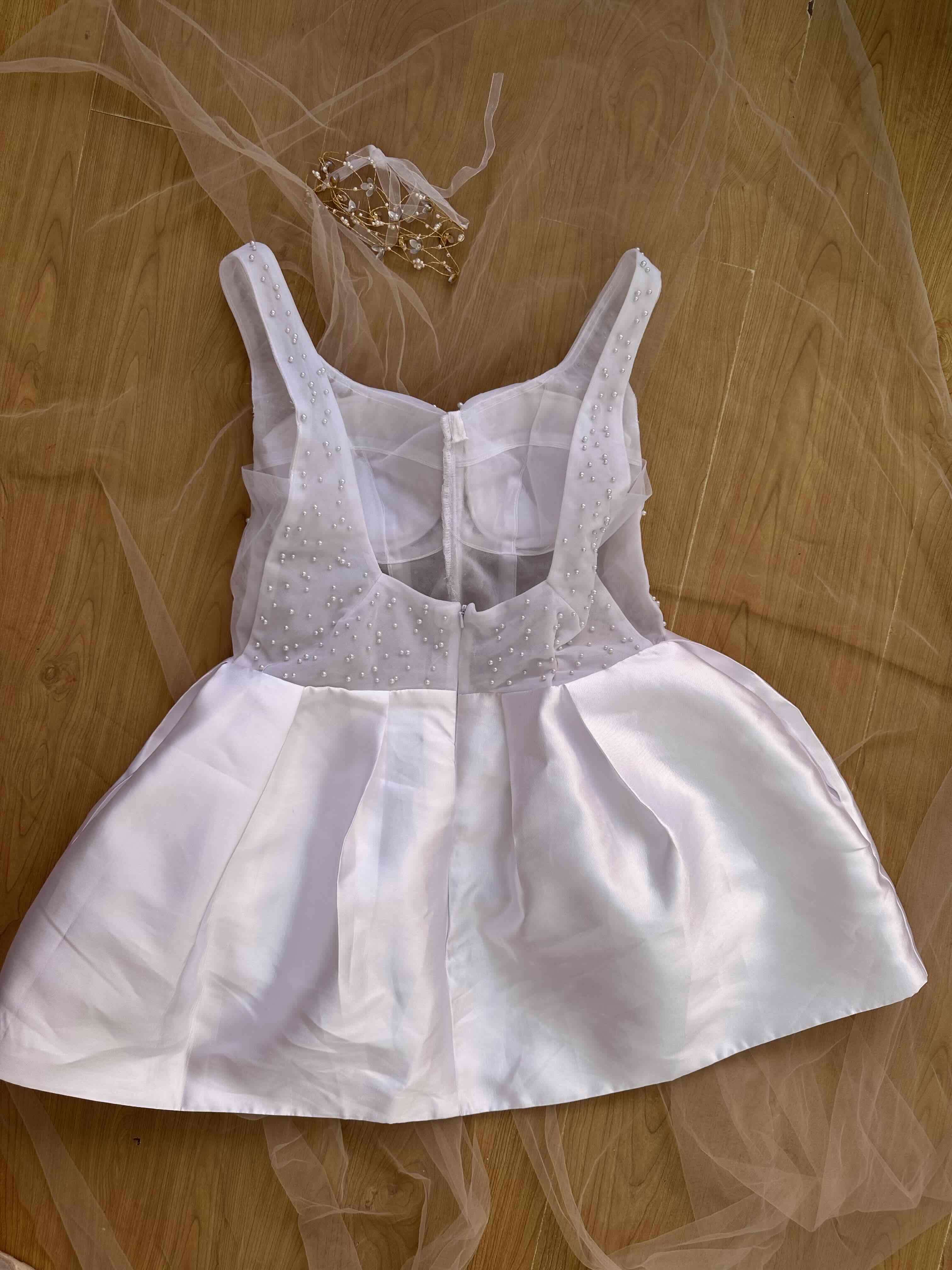 Vestido corto blanco con perlas - 3