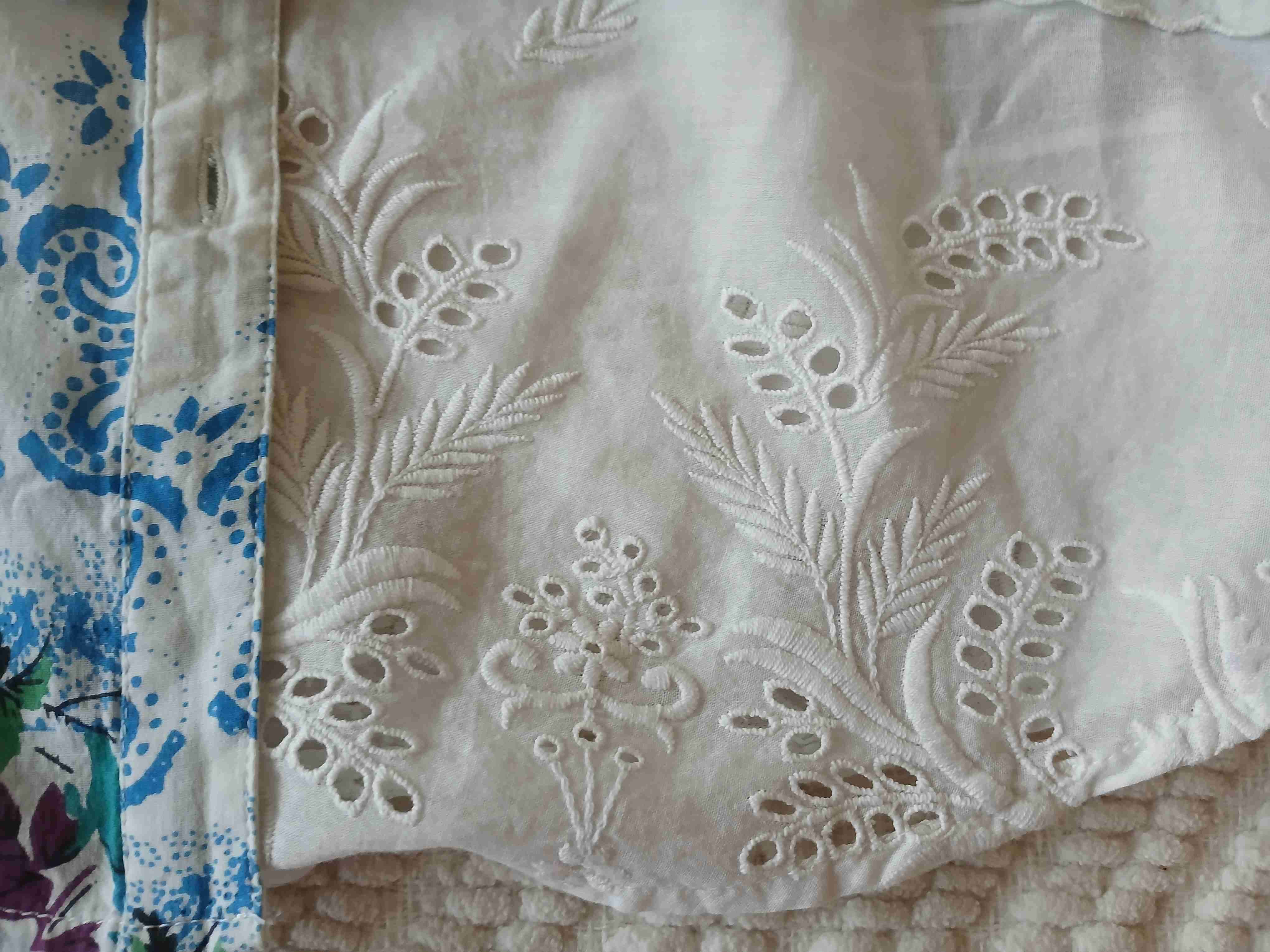 Blusa bordada blanca - miniatura 1