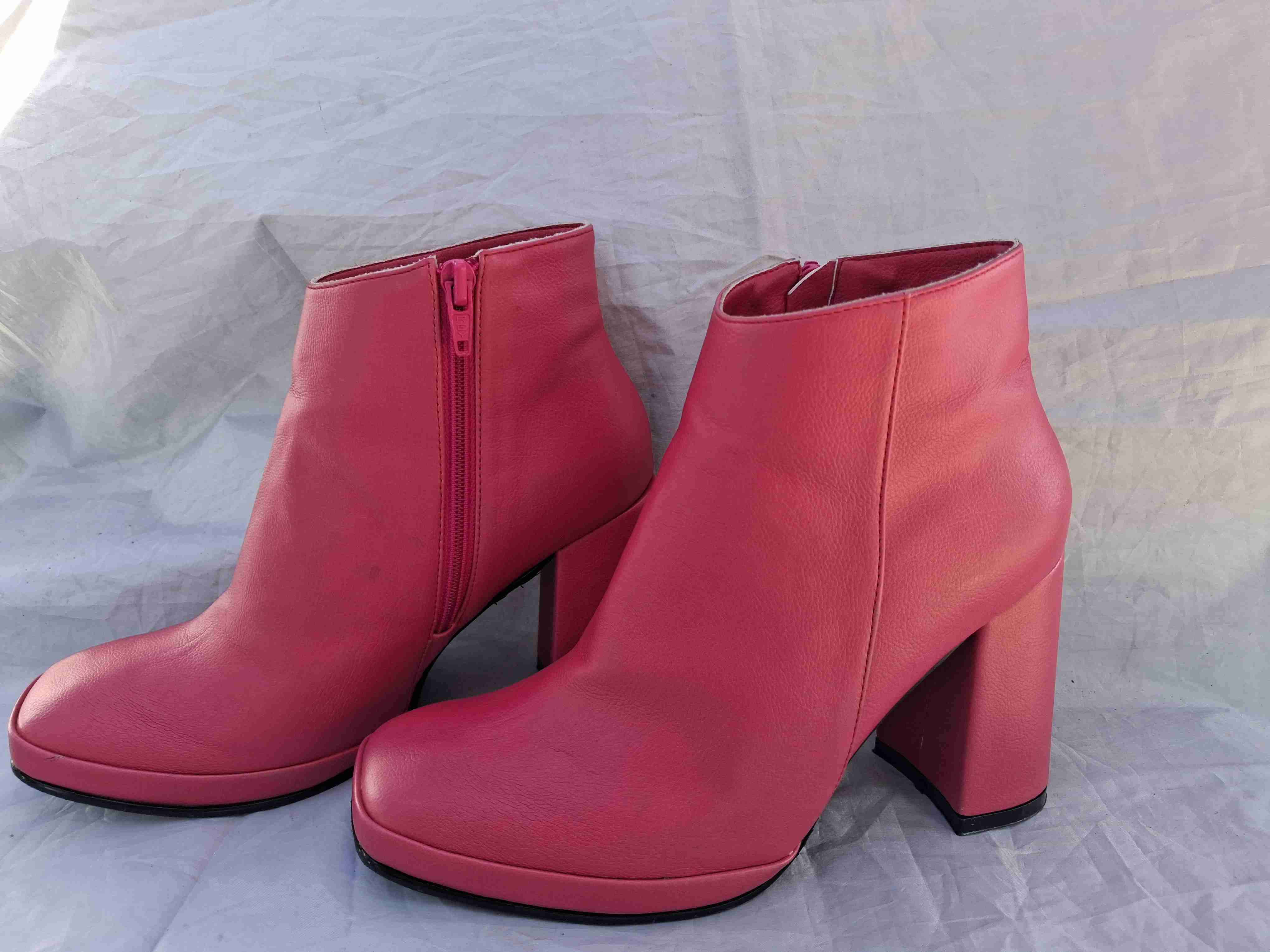 Botines rosados con taco grueso - 3