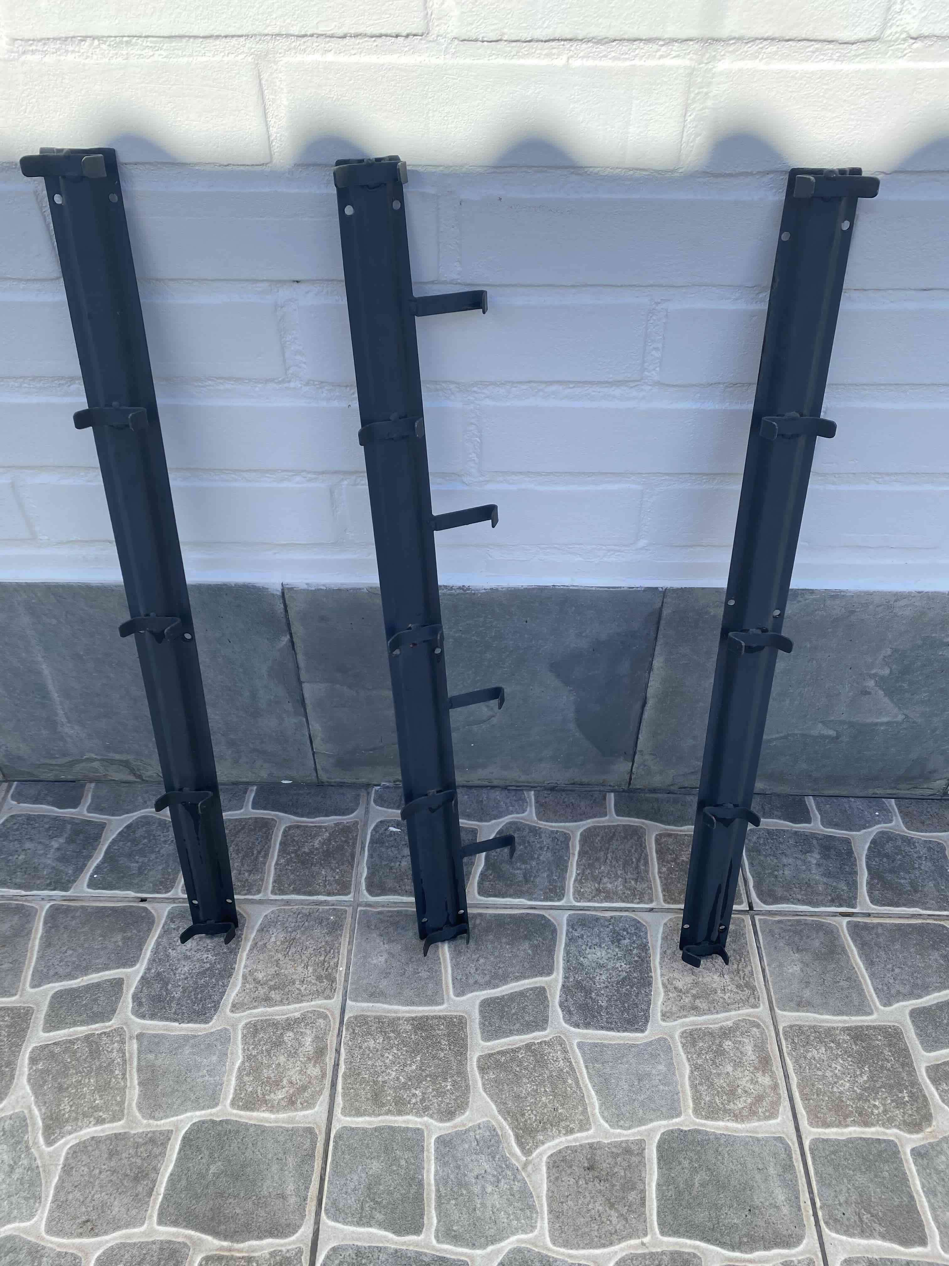 Soportes de pared de metal - 2