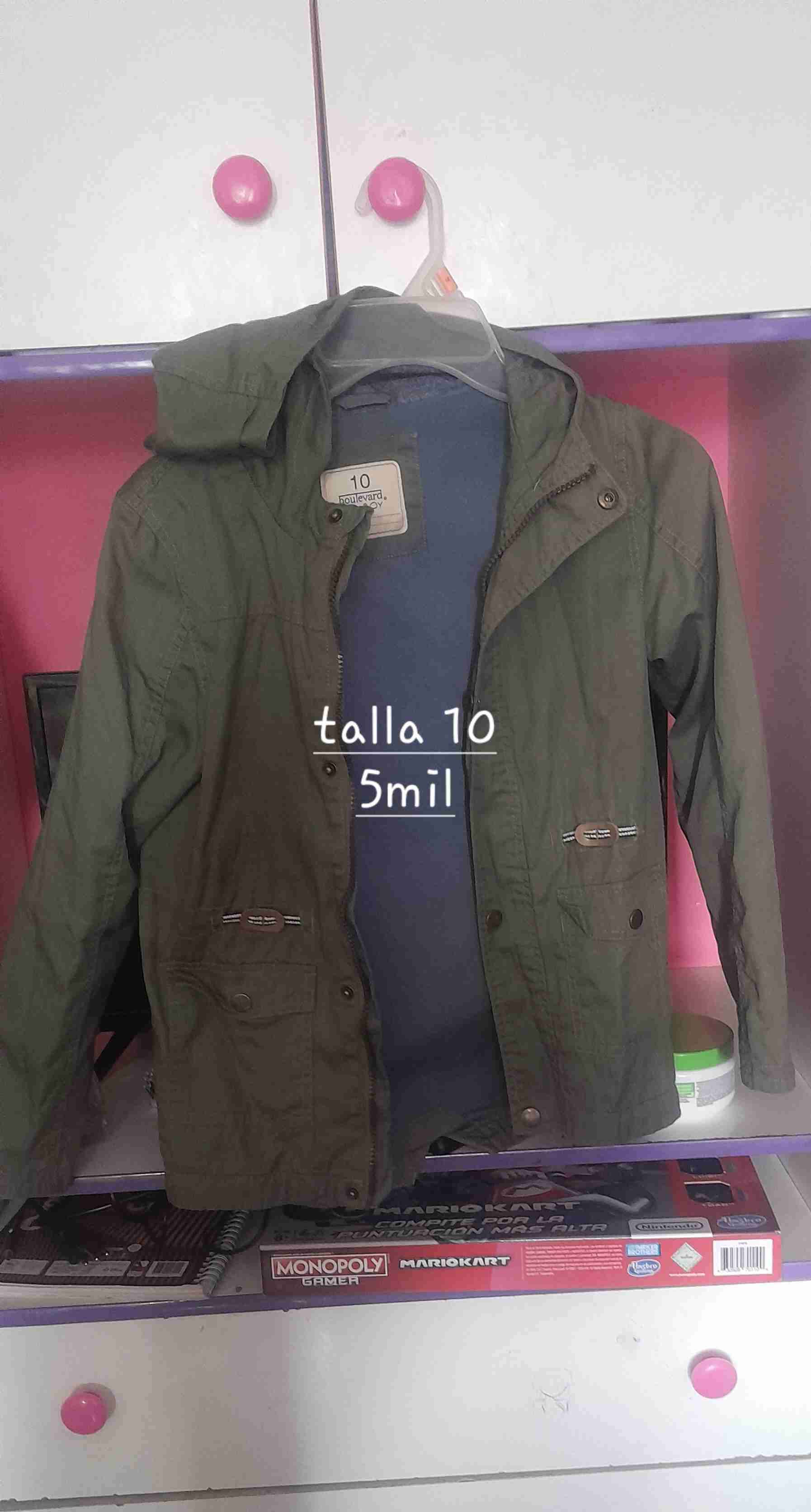 Chaqueta verde talla 10 para niños