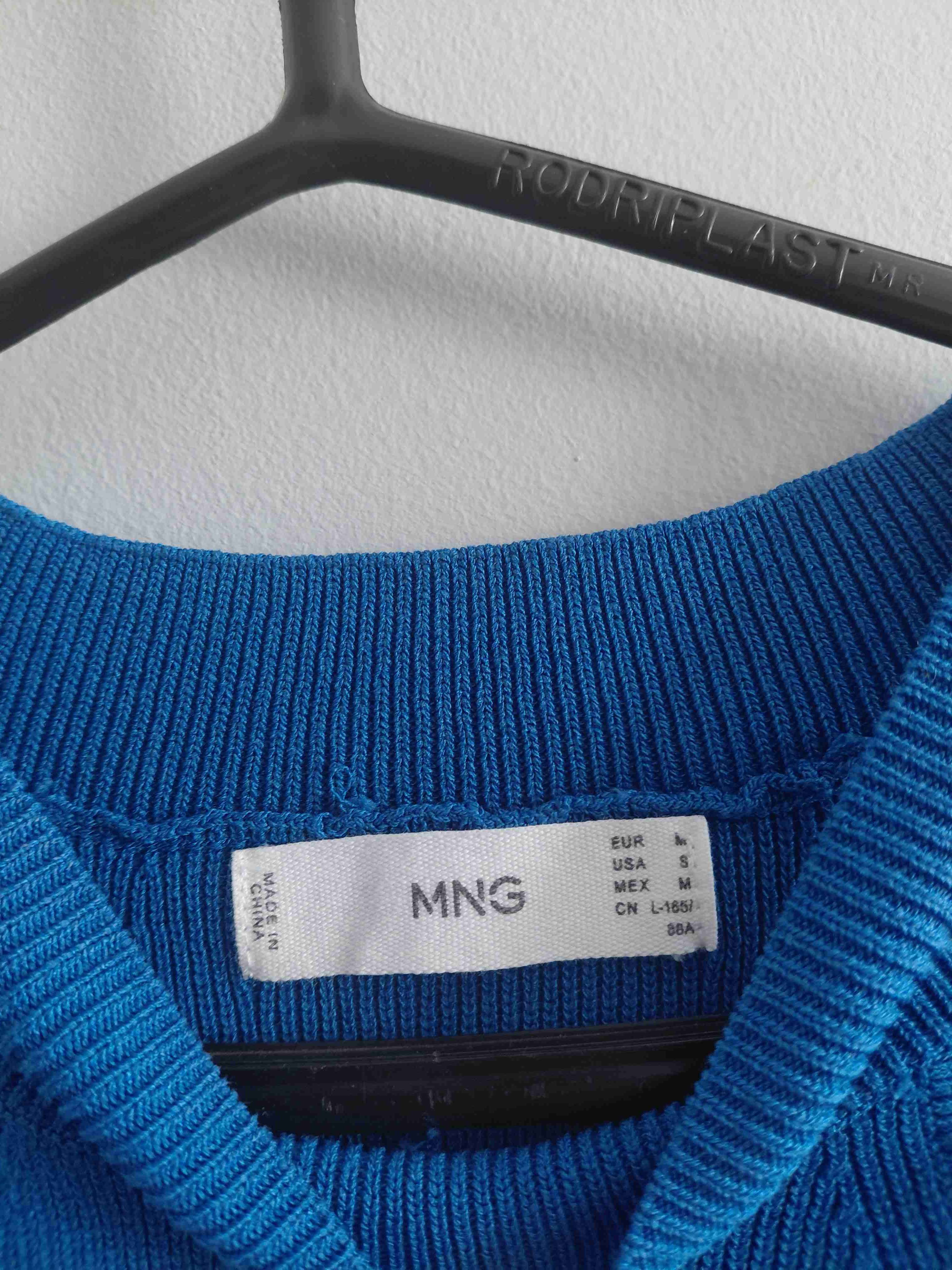 Polera azul sin mangas - miniatura 2