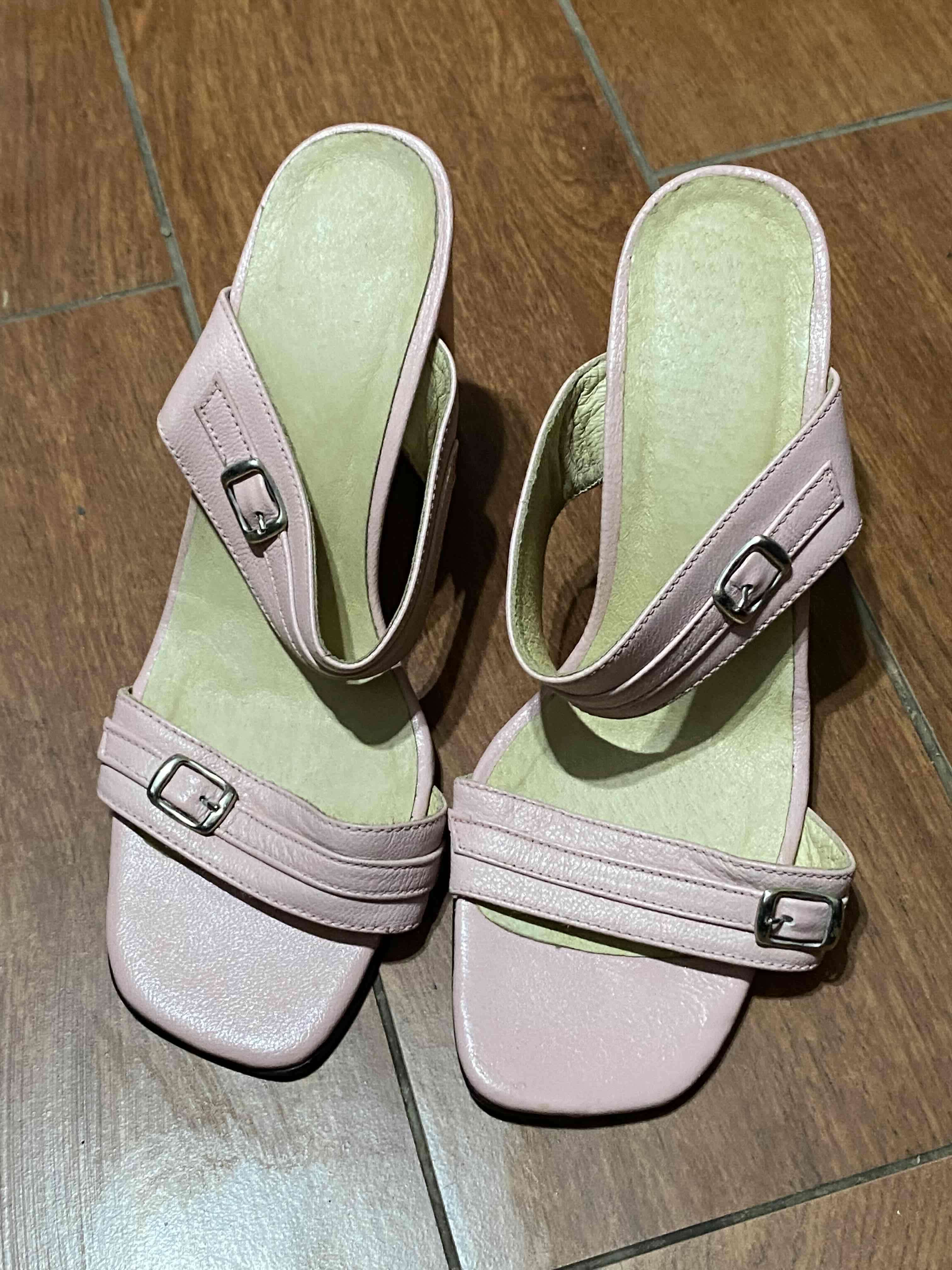 Tacones rosados elegantes - 4