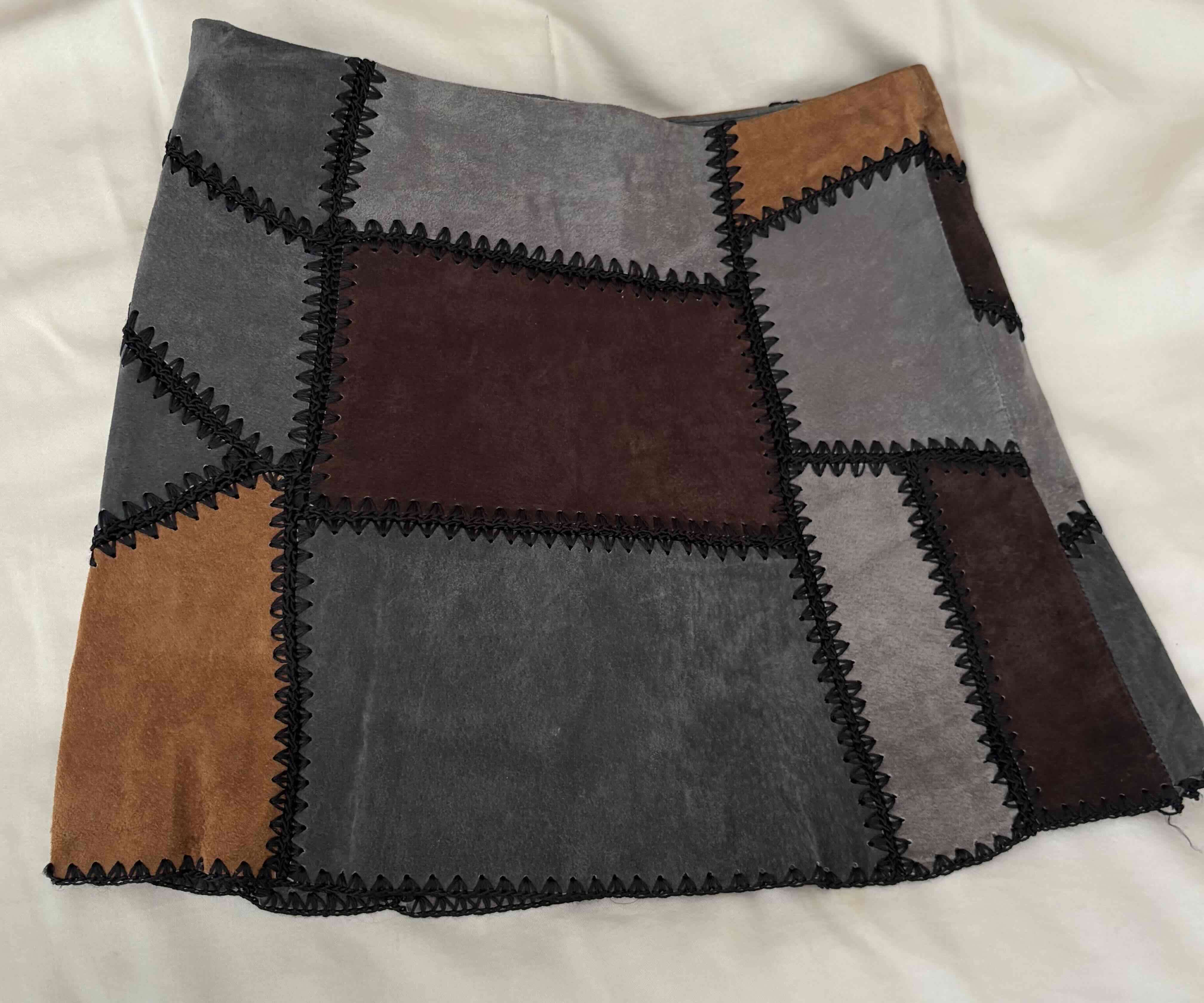 Falda patchwork de gamuza