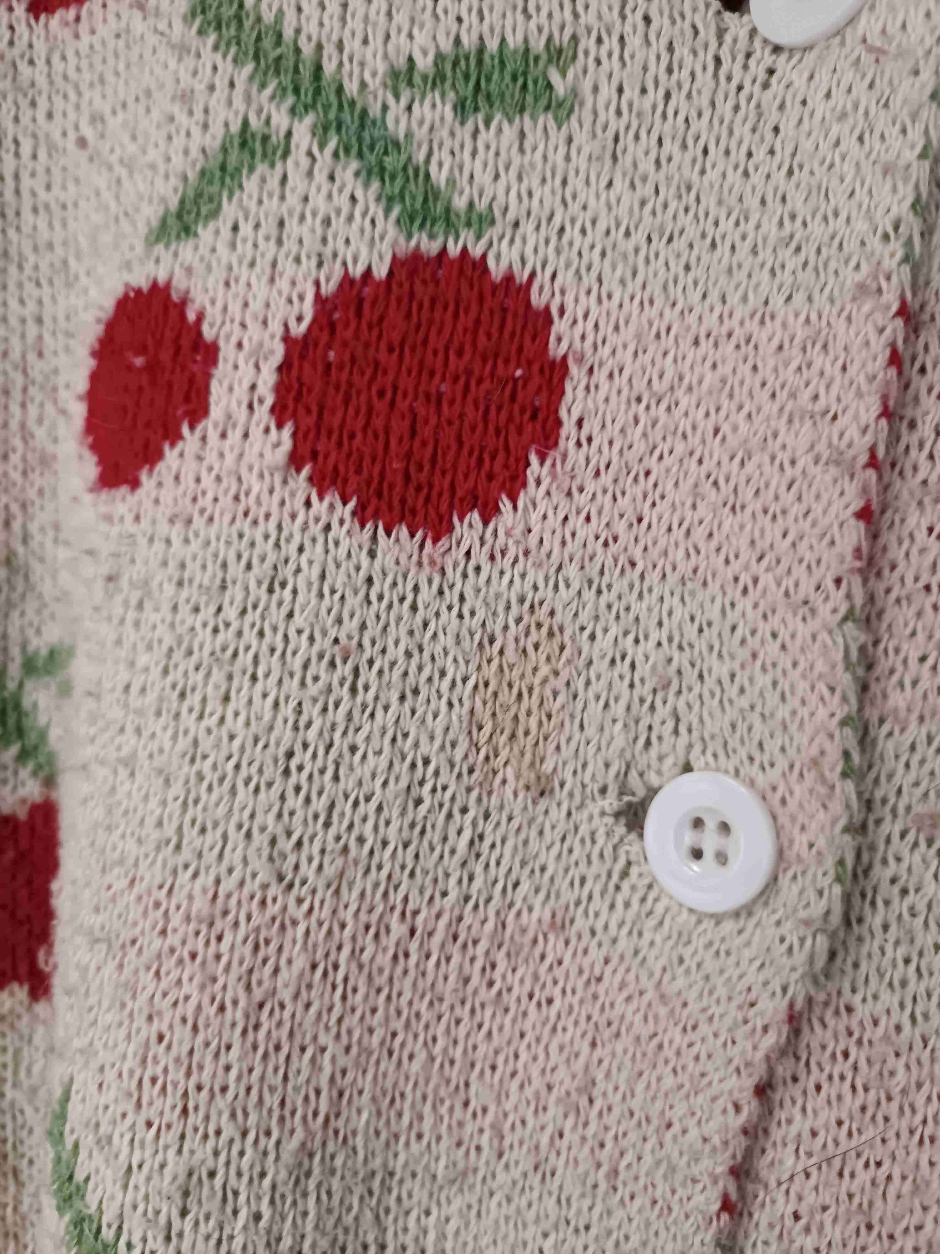 Cardigan beige con cerezas - miniatura 3