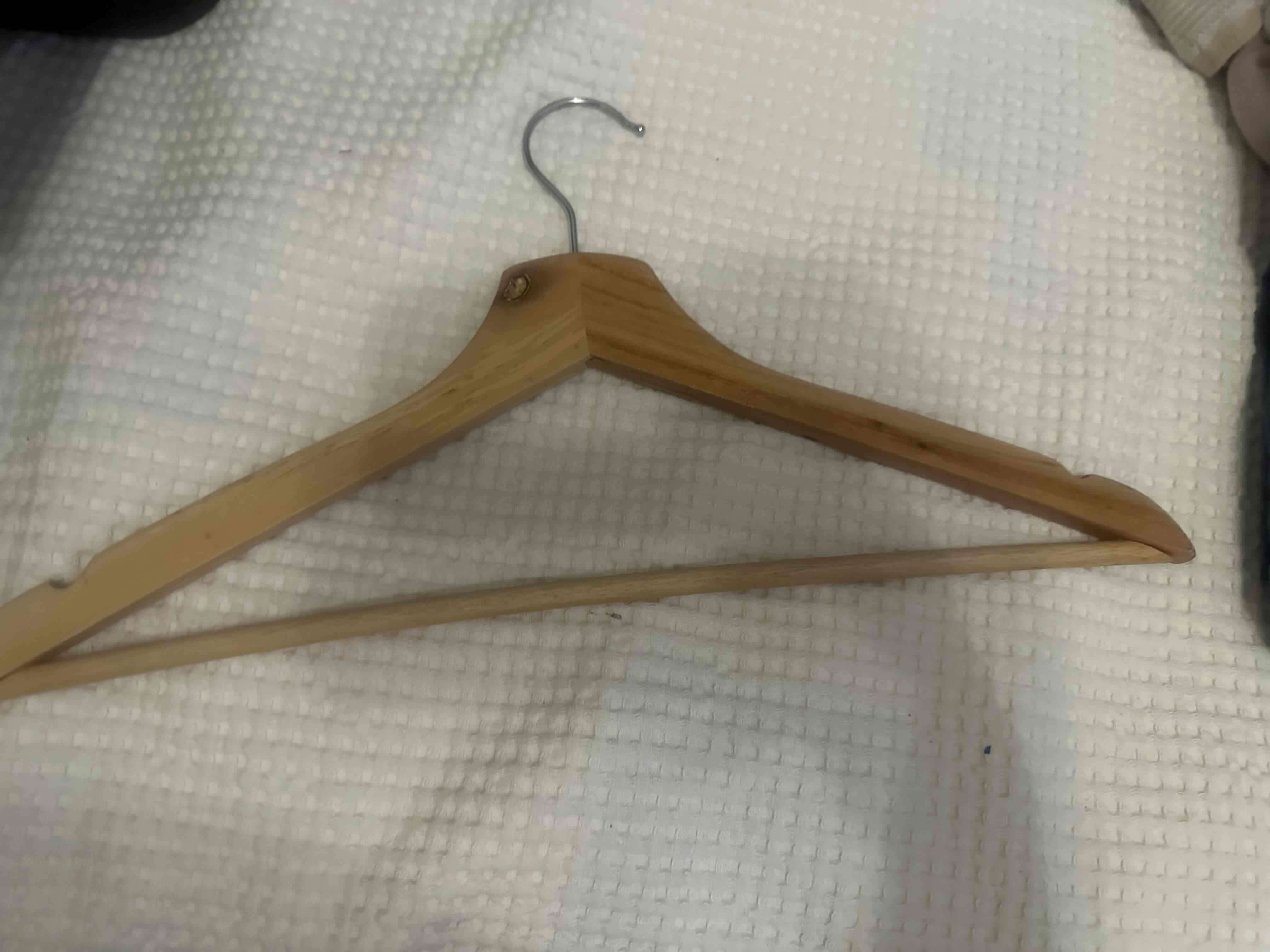 Set de perchas de madera - miniatura 2