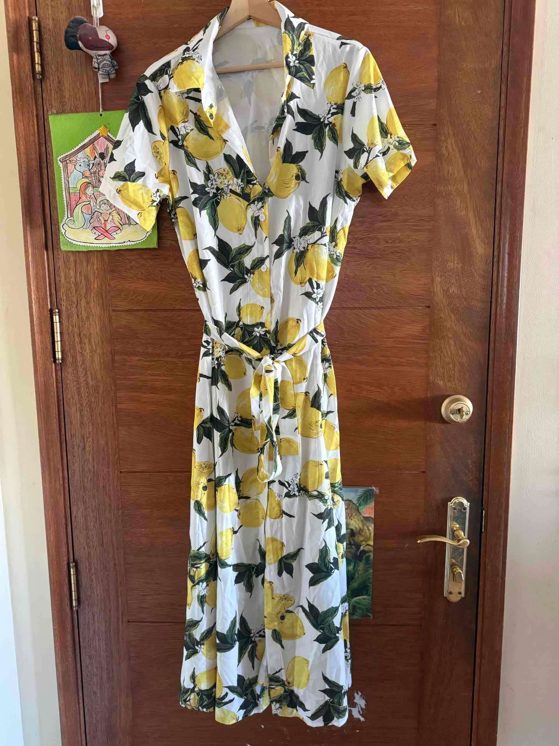 Vestido largo estampado limones