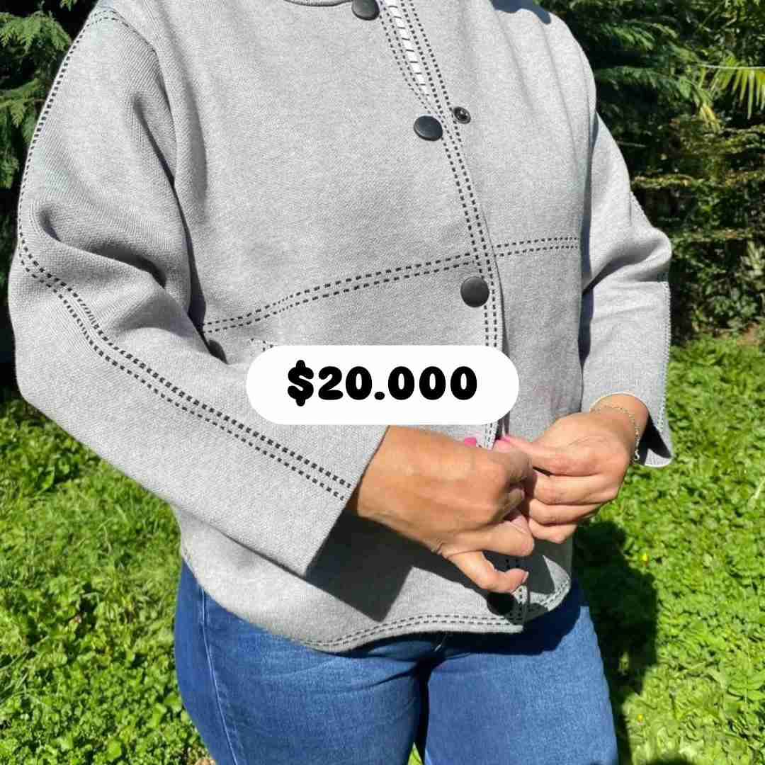 Suéter burdeos con diseño gráfico - miniatura 4