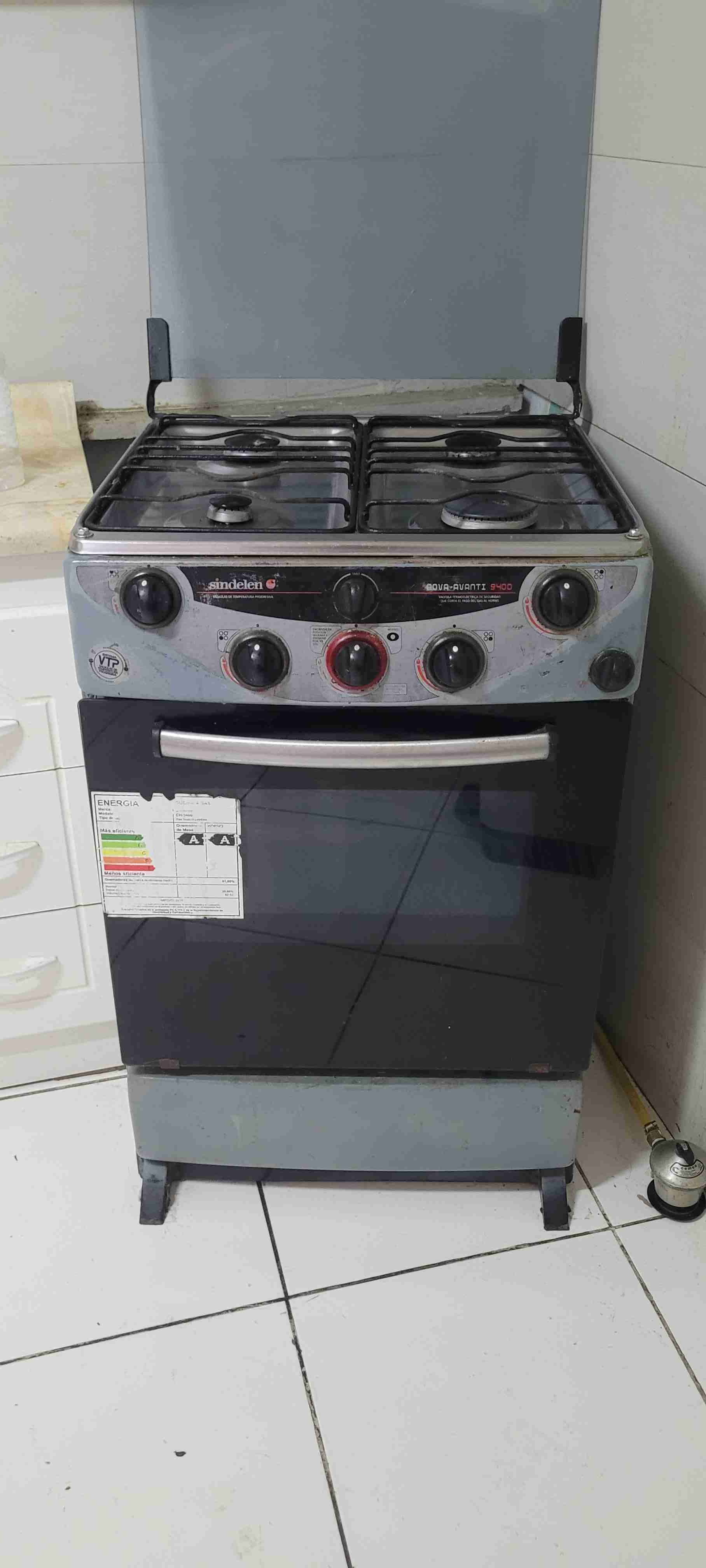 Cocina Sindelen gas cuatro quemadores