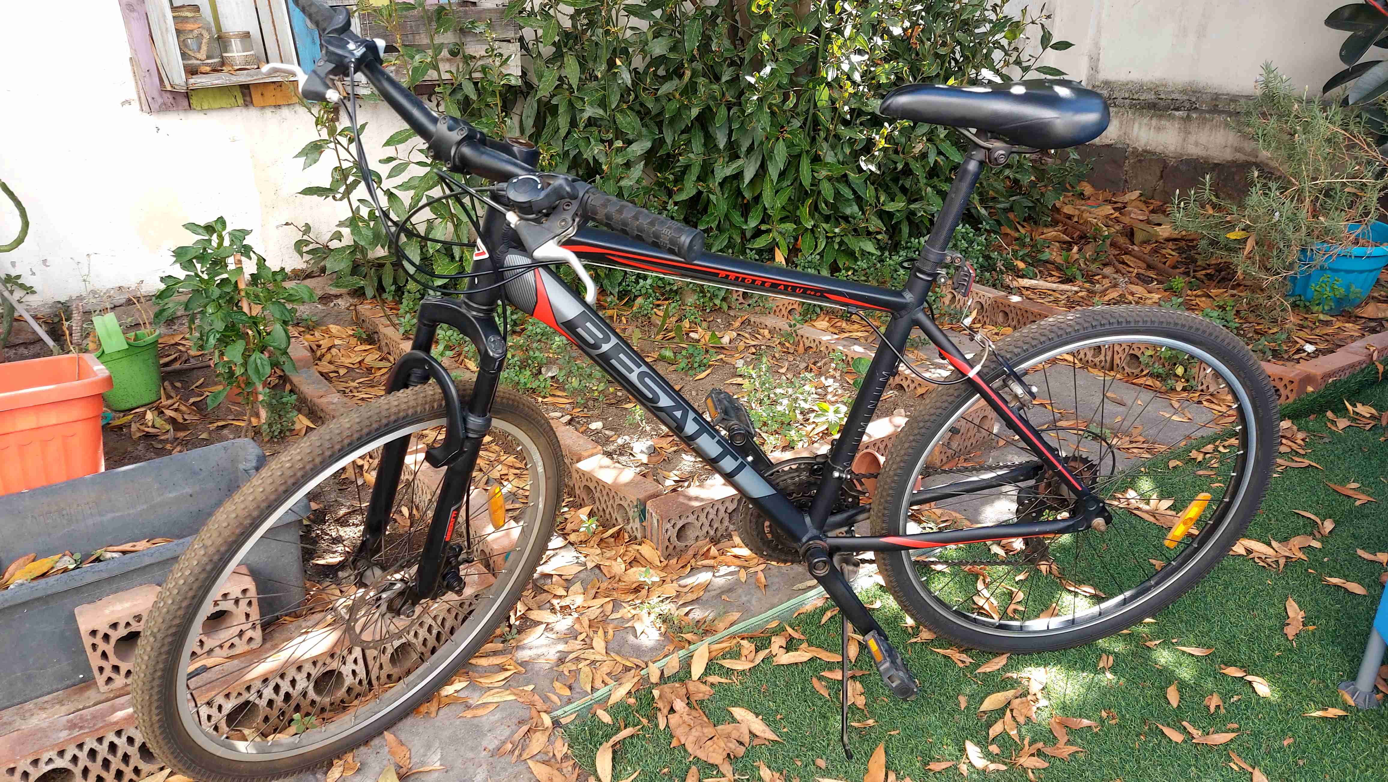 Bicicleta de montaña Besatti - miniatura 1