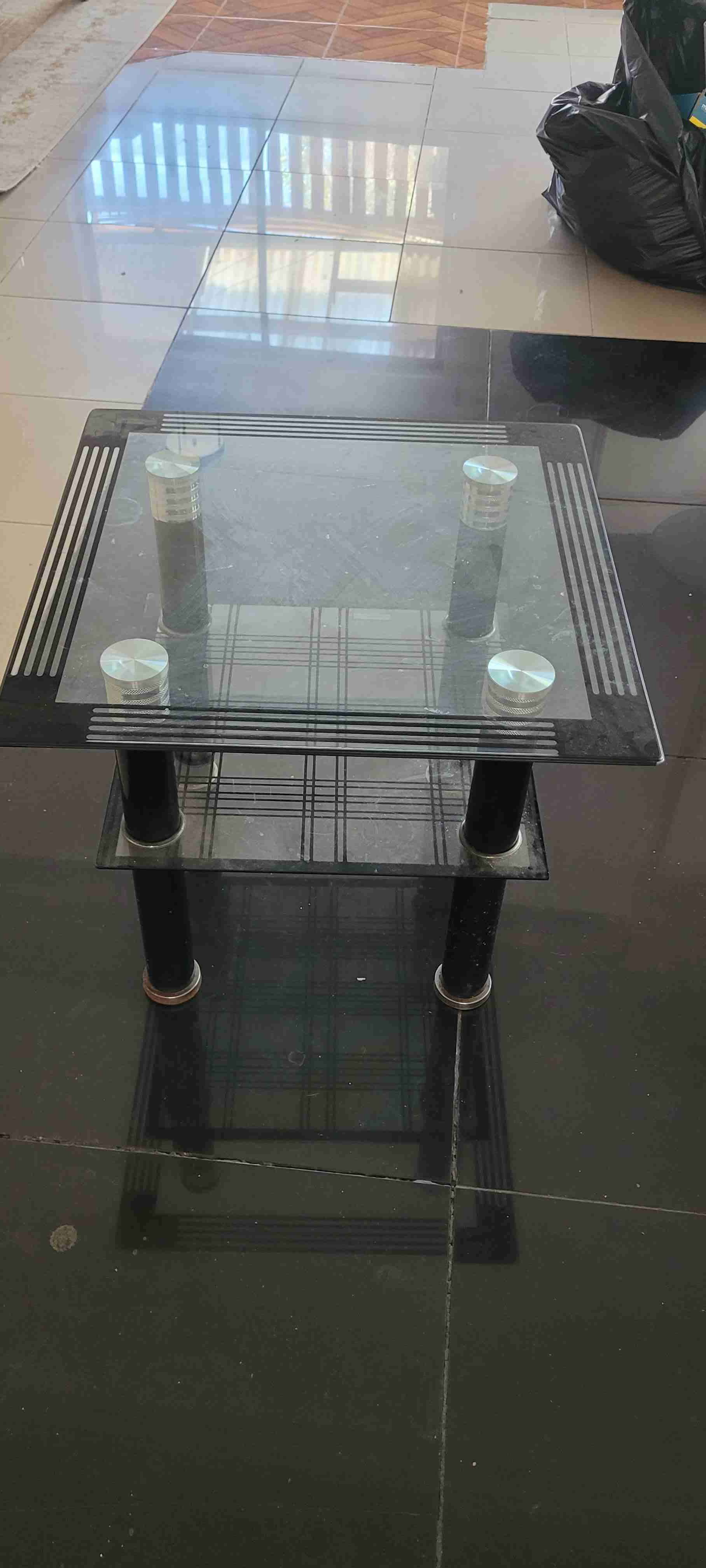 Mesa de centro de vidrio