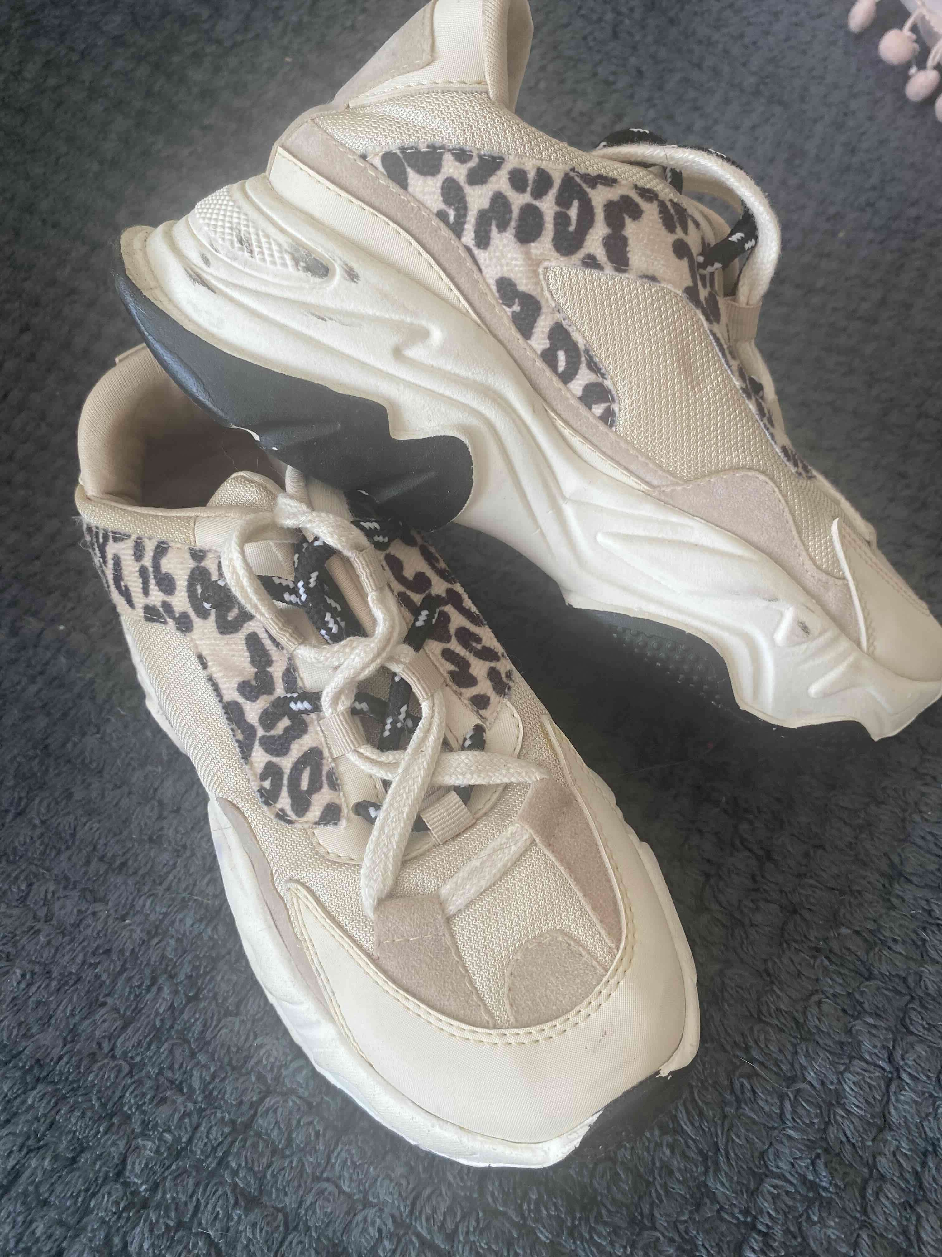 Zapatillas deportivas con estampado - miniatura 1