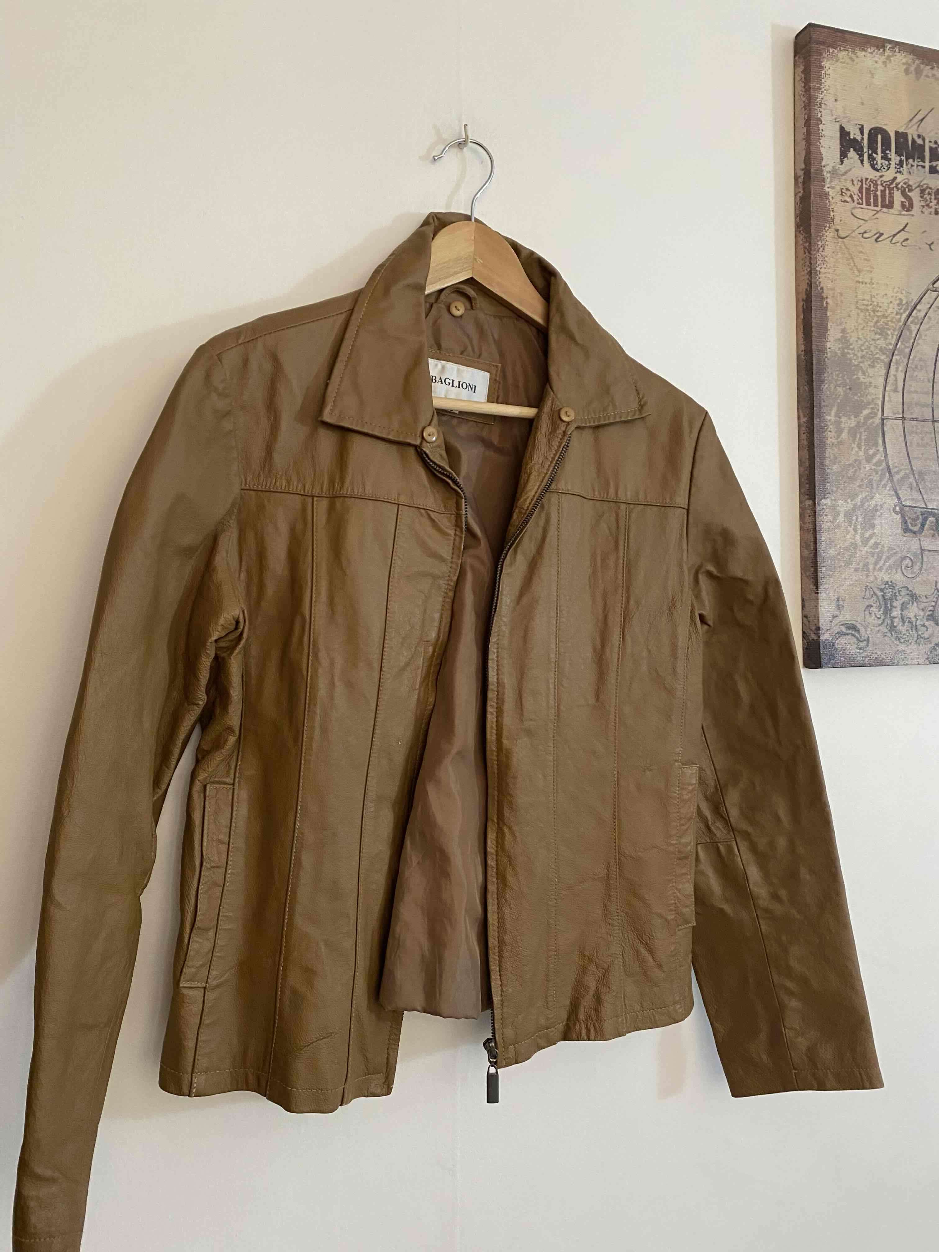 Chaqueta café estilo casual - miniatura 1