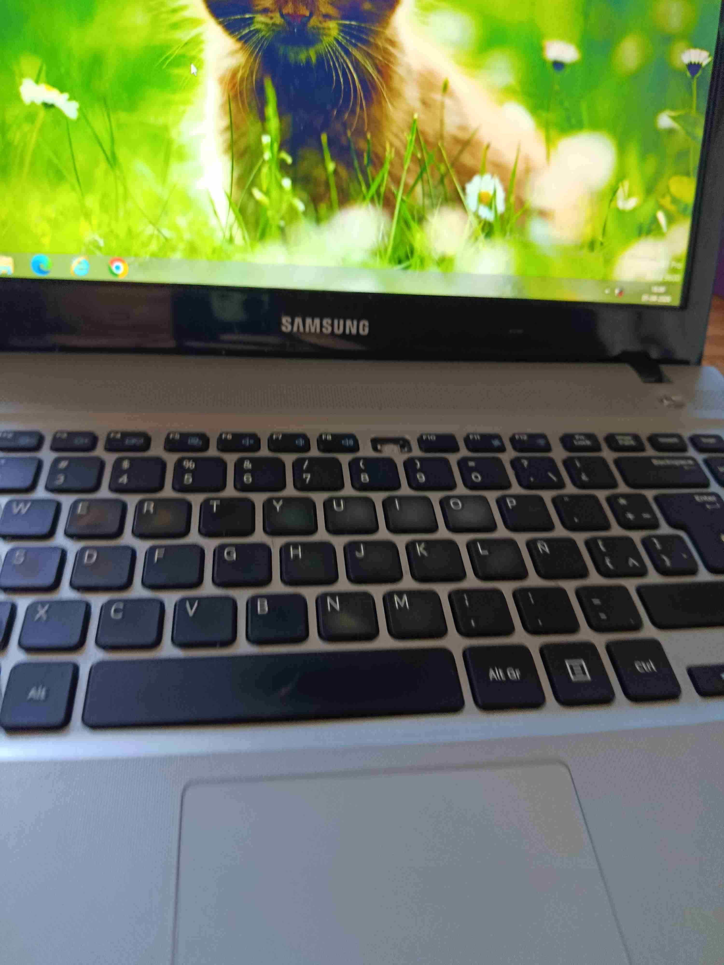 Notebook Samsung usado - miniatura 2