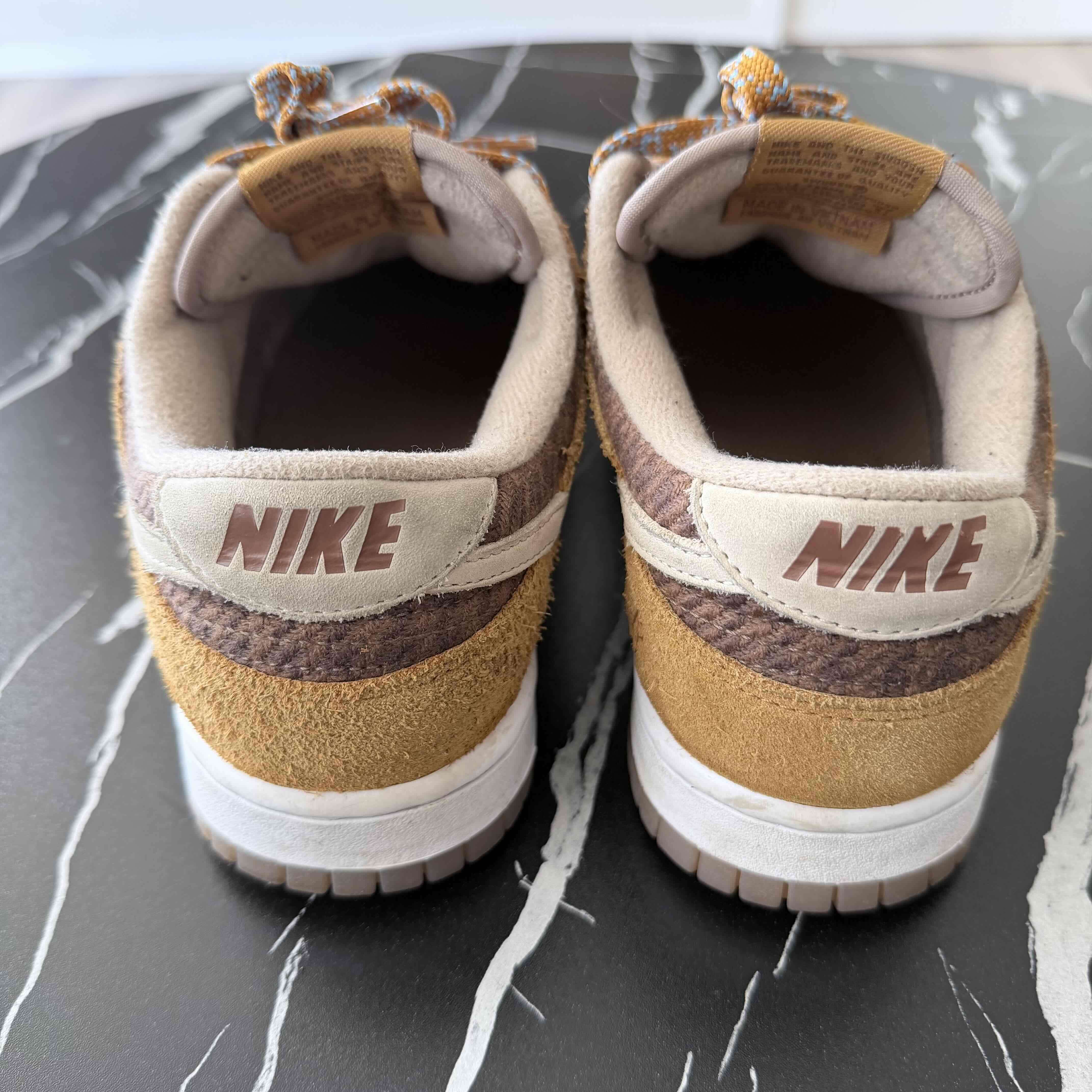 Zapatilla Nike Dunk Low SE ""Teddy Bear Praline""" - miniatura 3