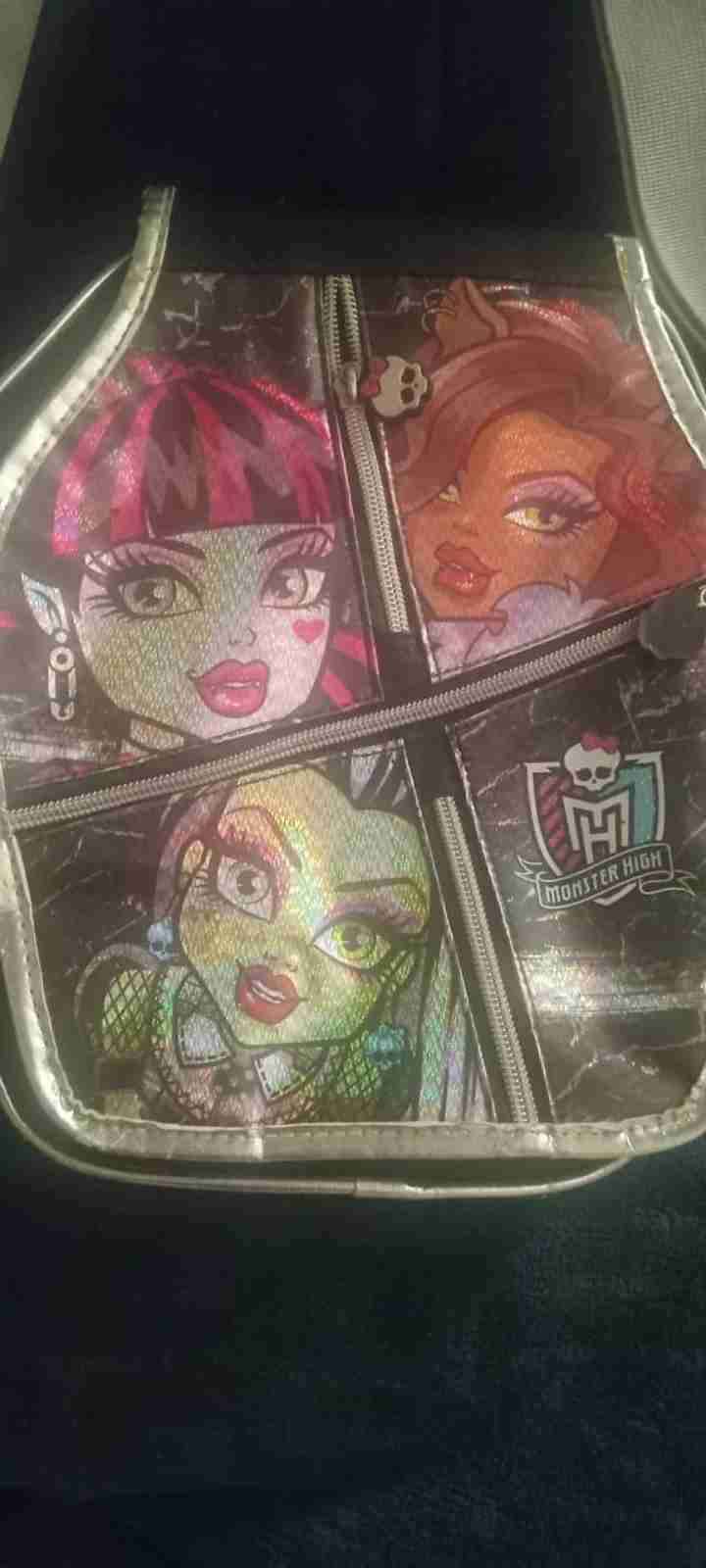 Mochila Monster High con diseño - miniatura 2