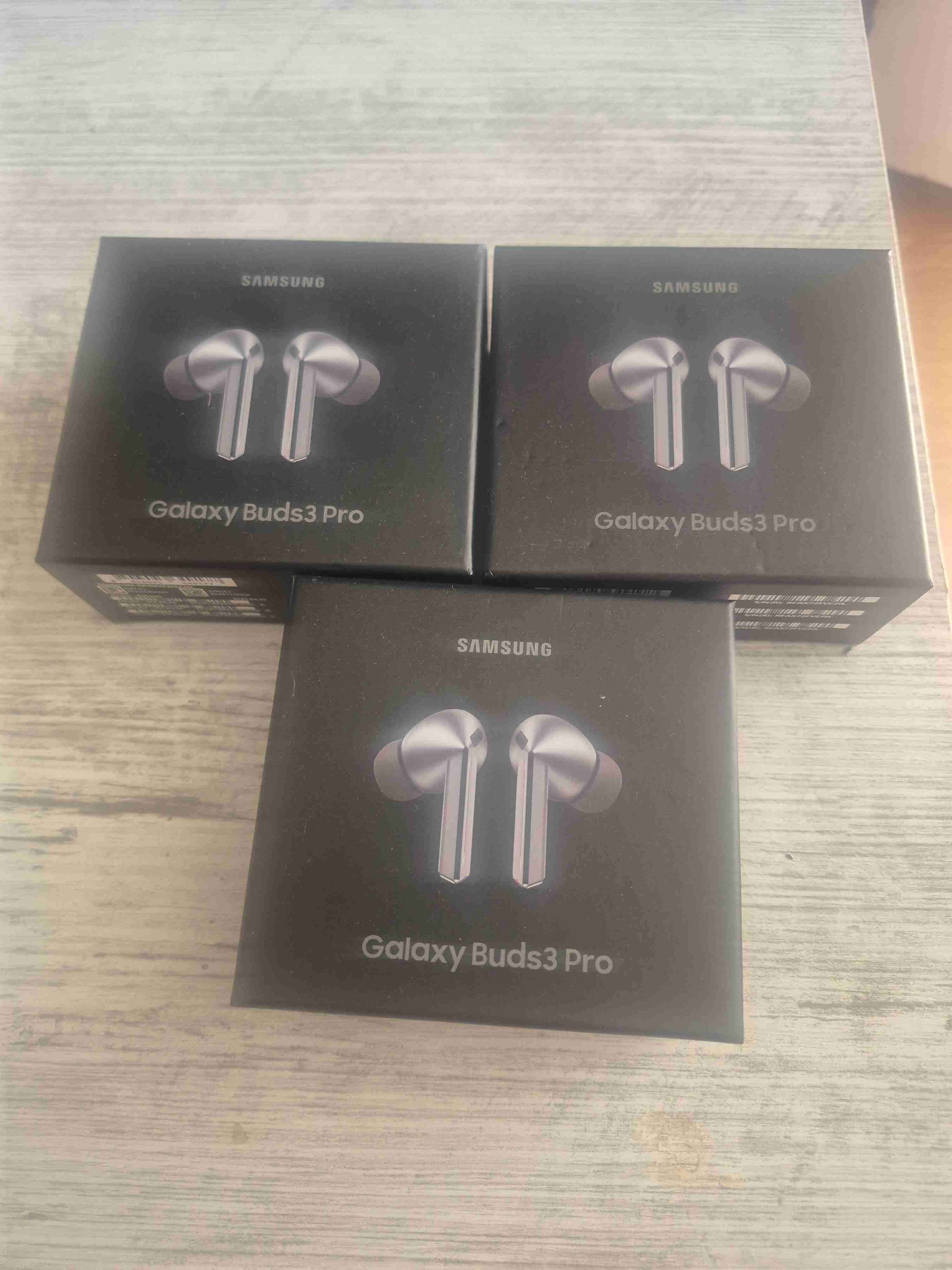 Samsung Galaxy Buds3 Pro nuevos (OEM) - miniatura 2