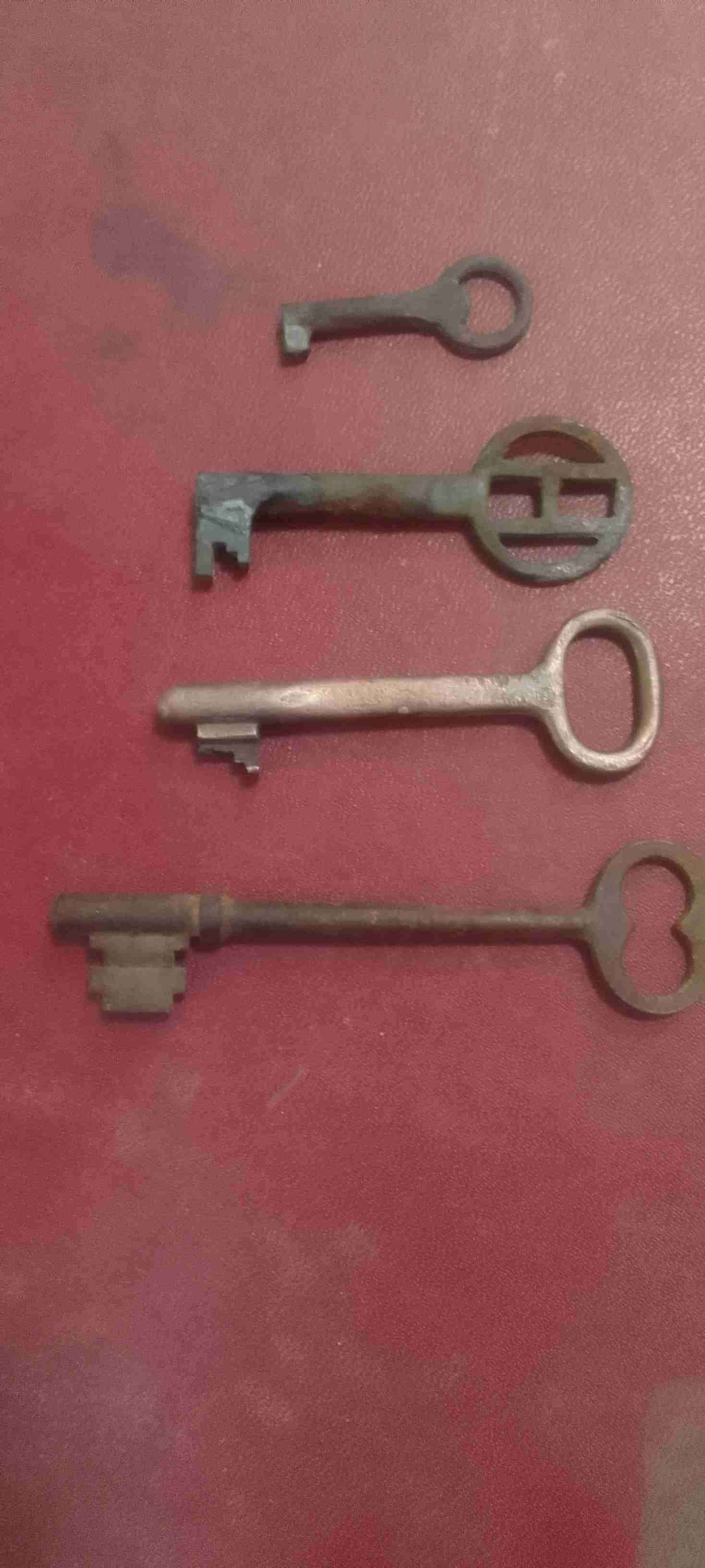 Antiguas llaves metálicas