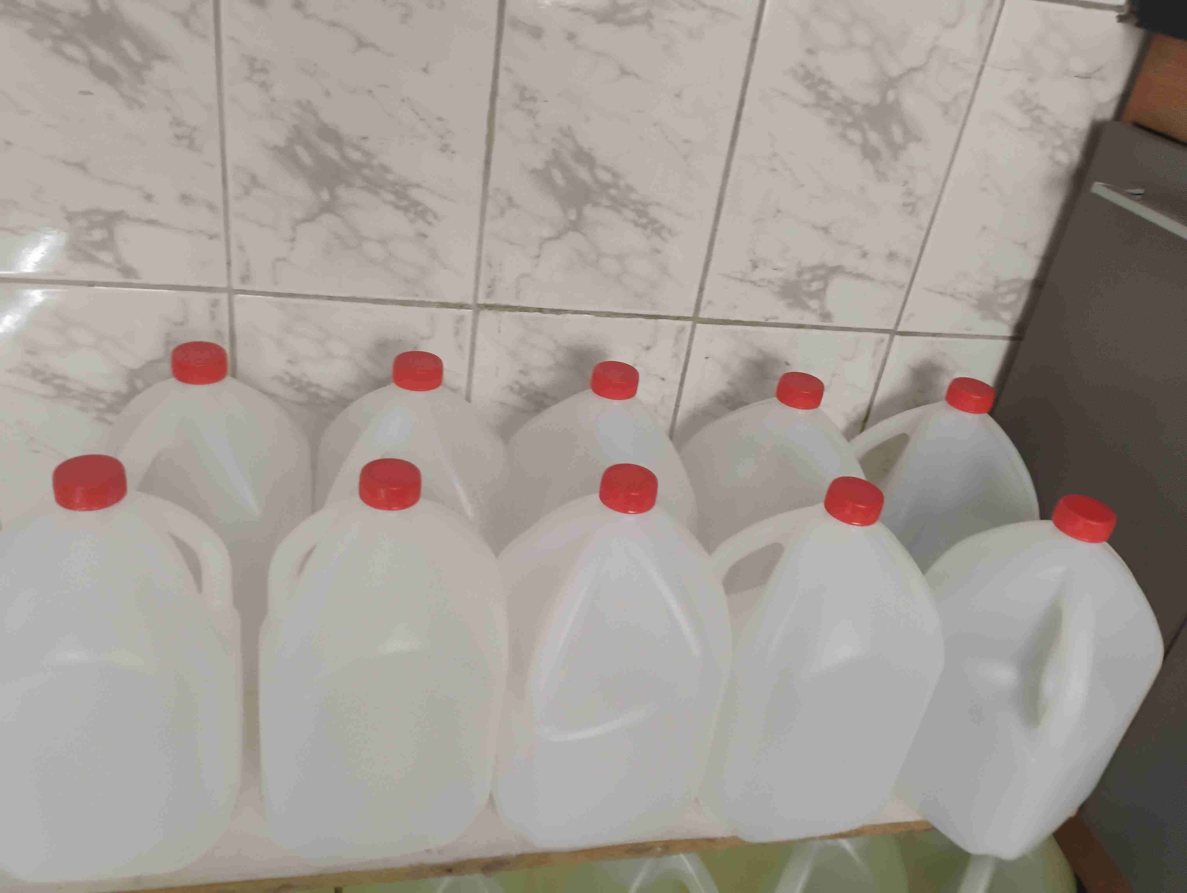 Bidones plásticos transparentes - miniatura 2