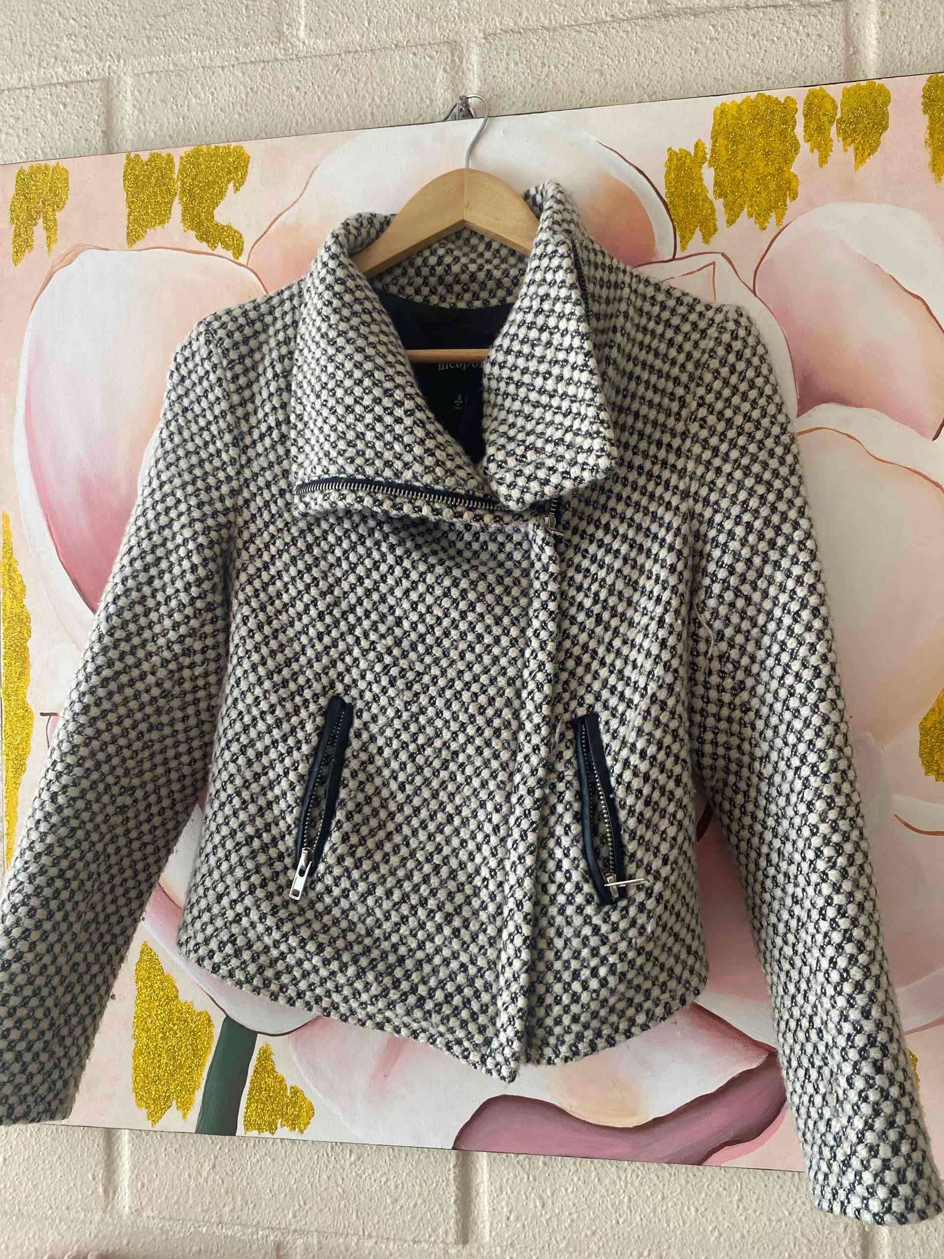 Chaqueta de lana gris y negra - 1