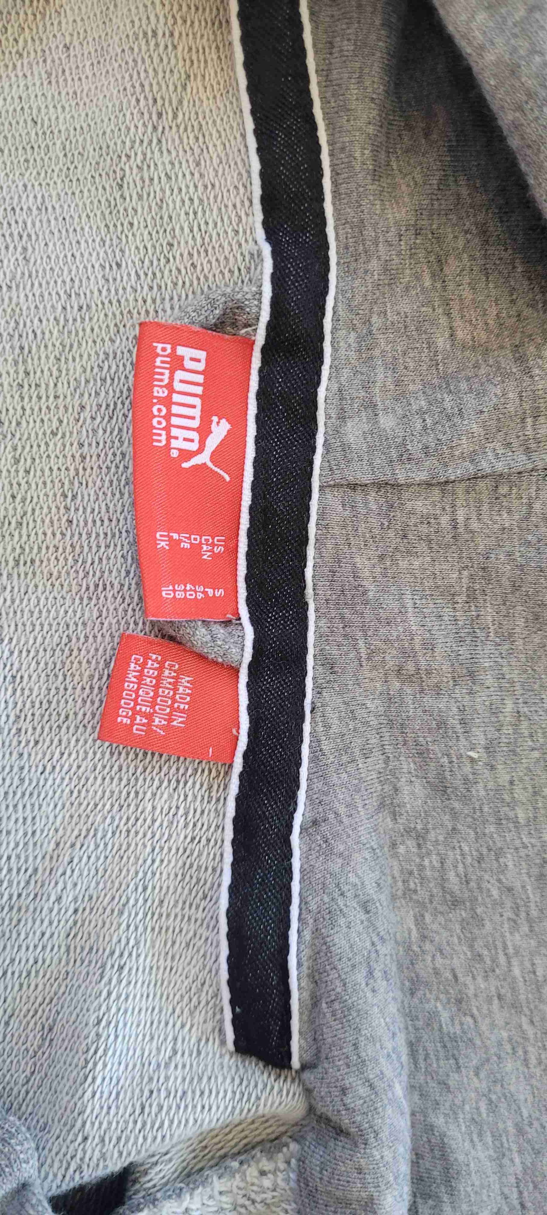 Polerón gris con capucha - 3