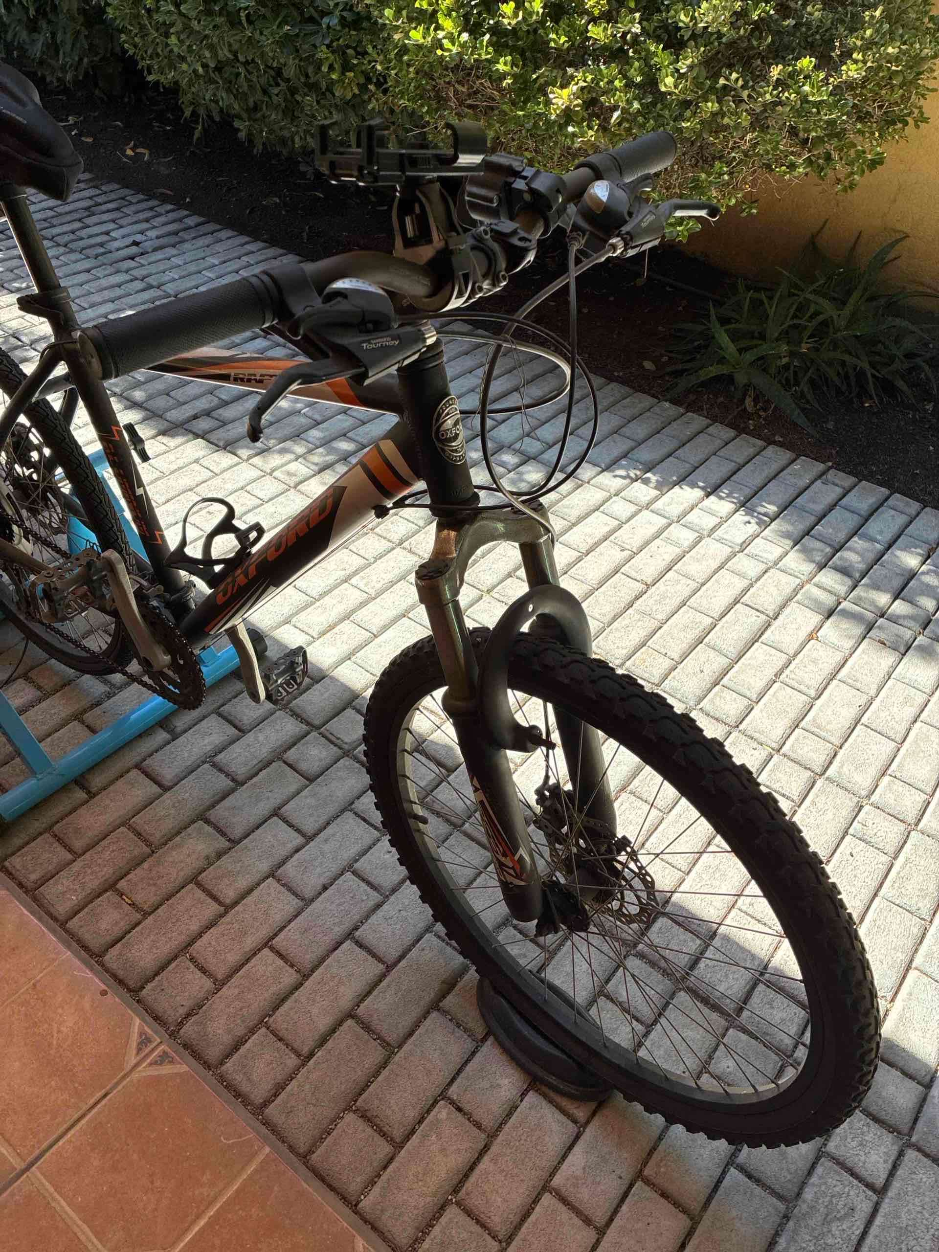 Bicicleta de montaña con soporte - 3