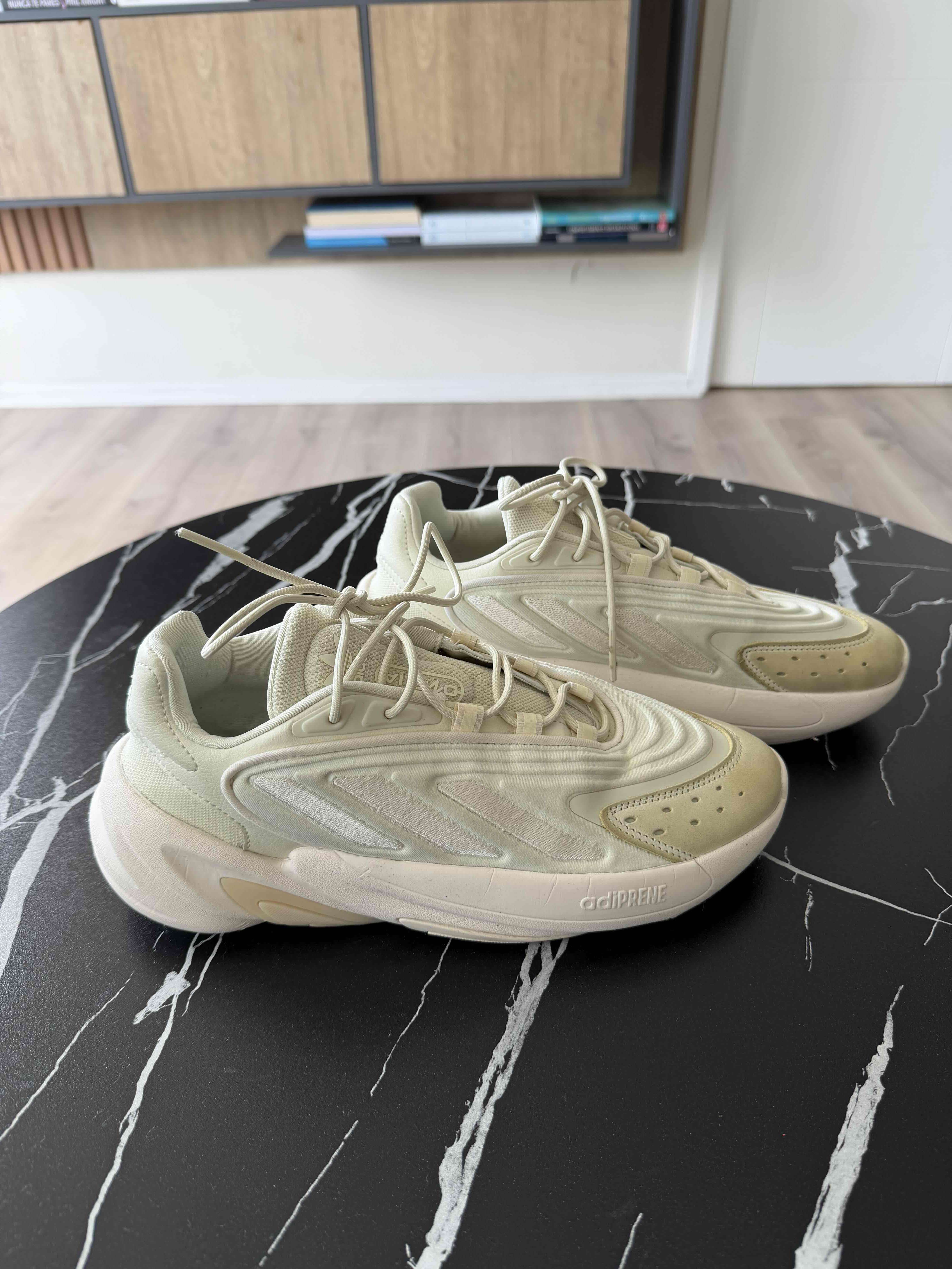 Zapatillas Adidas Ozelia beige - miniatura 1