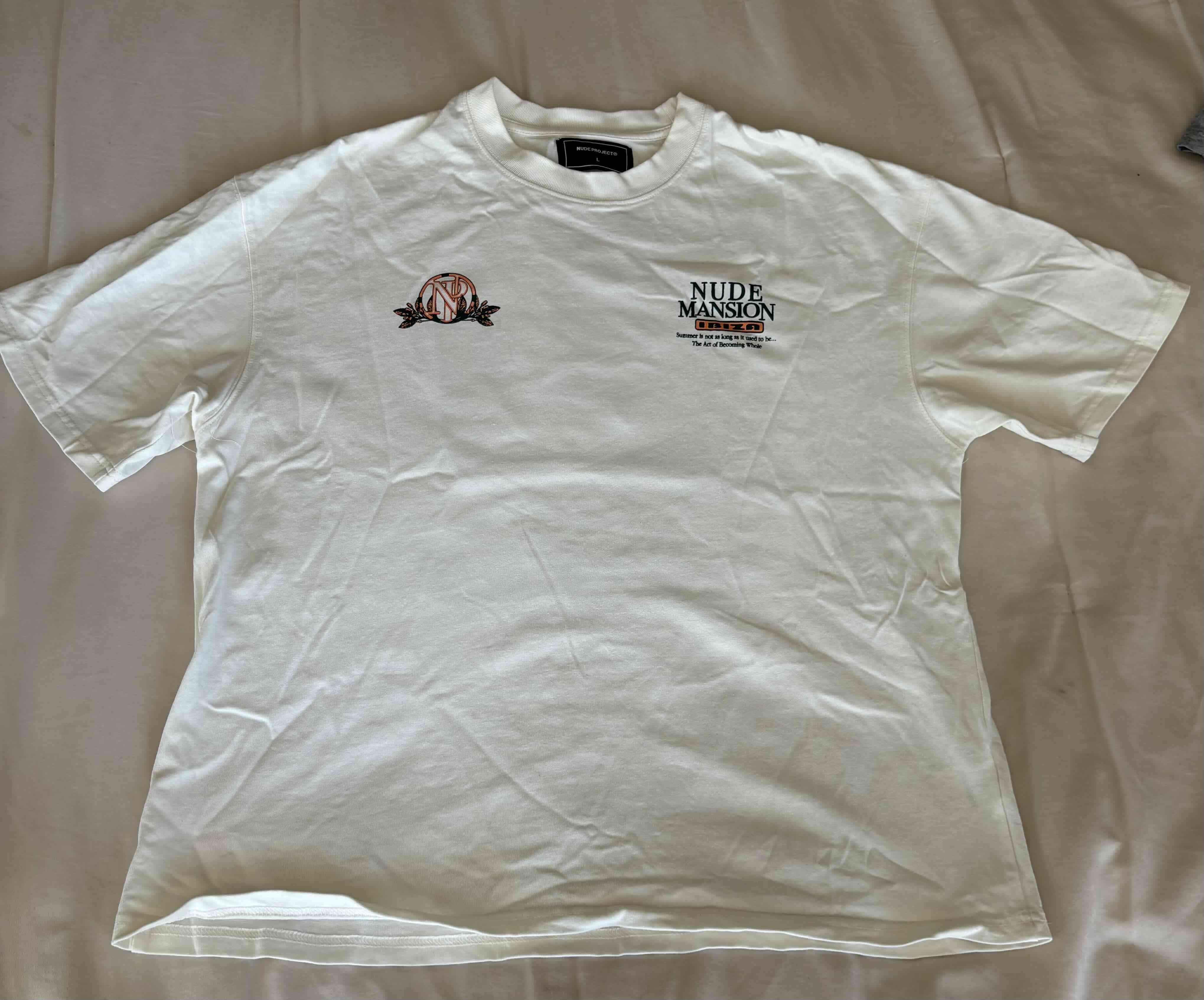 Polera blanca con estampado - miniatura 1