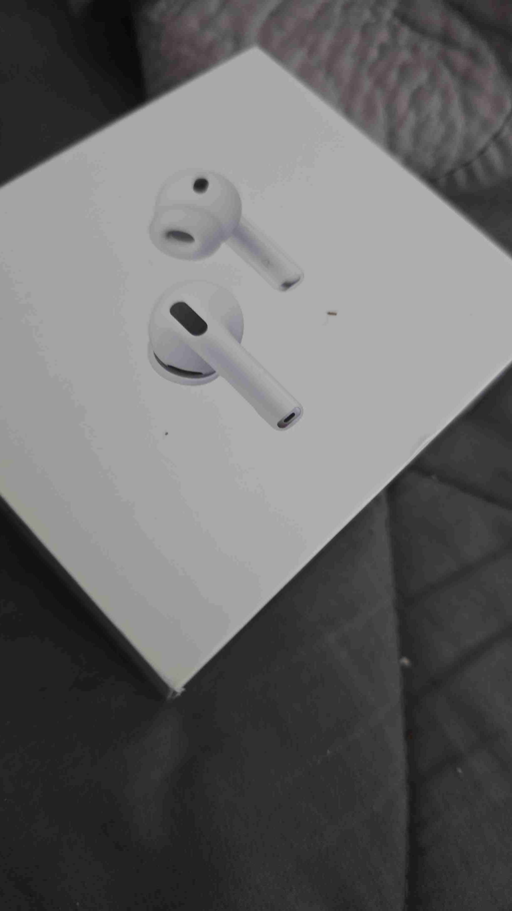 Airpods pro 3 (originales) - miniatura 1