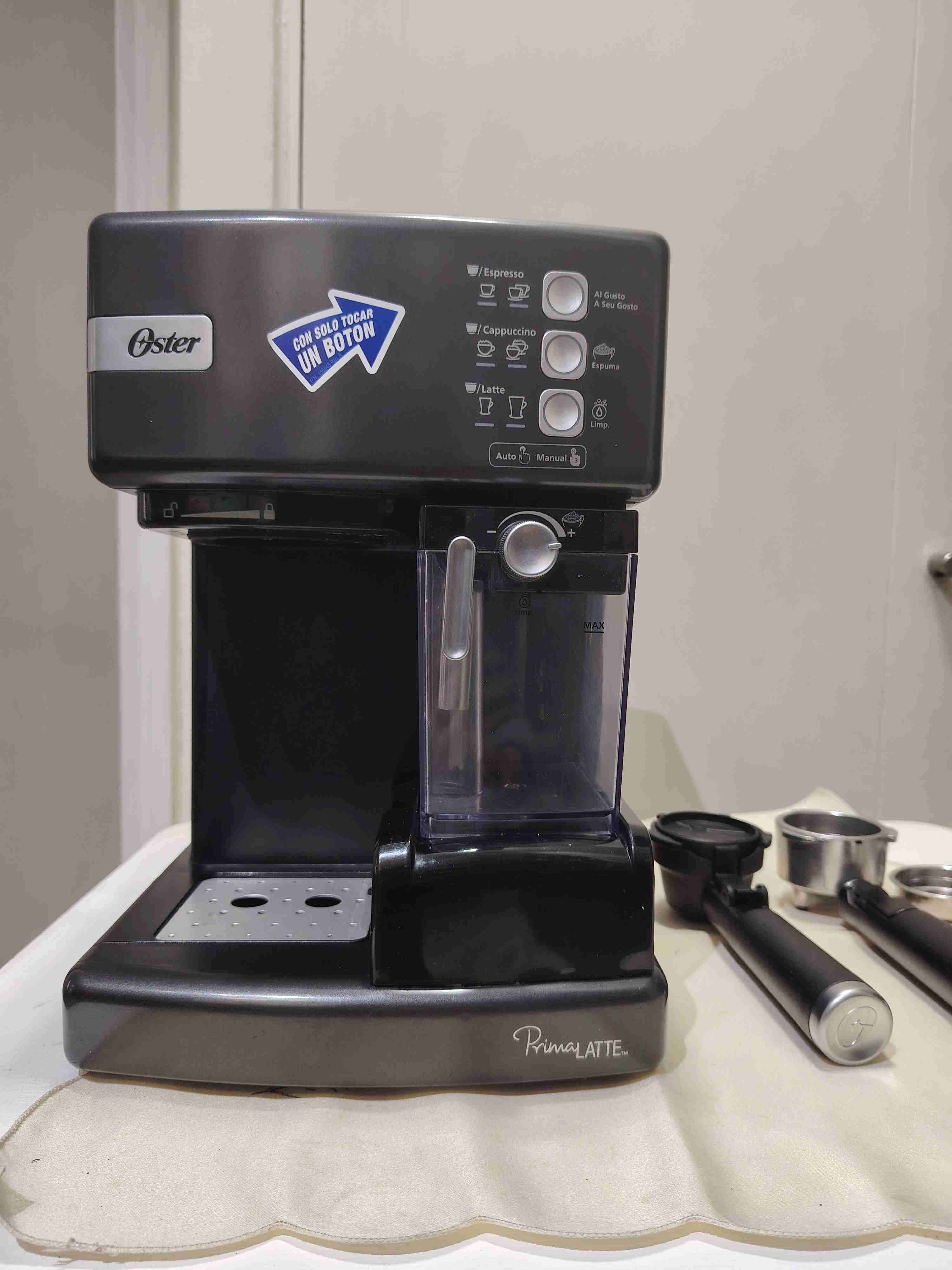 Máquina de café espresso con accesorios - miniatura 2