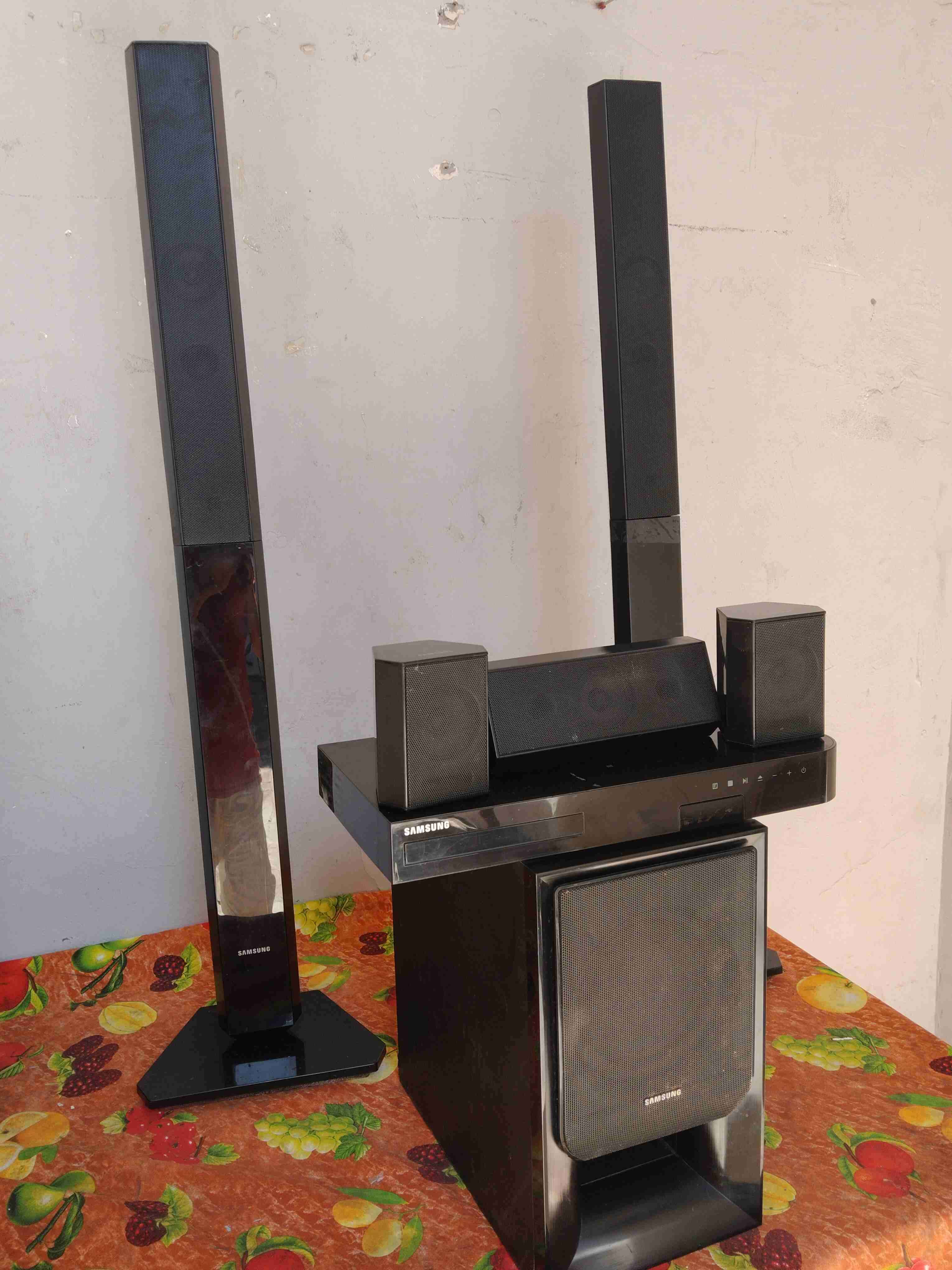 Sistema de sonido Samsung con subwoofer - miniatura 4