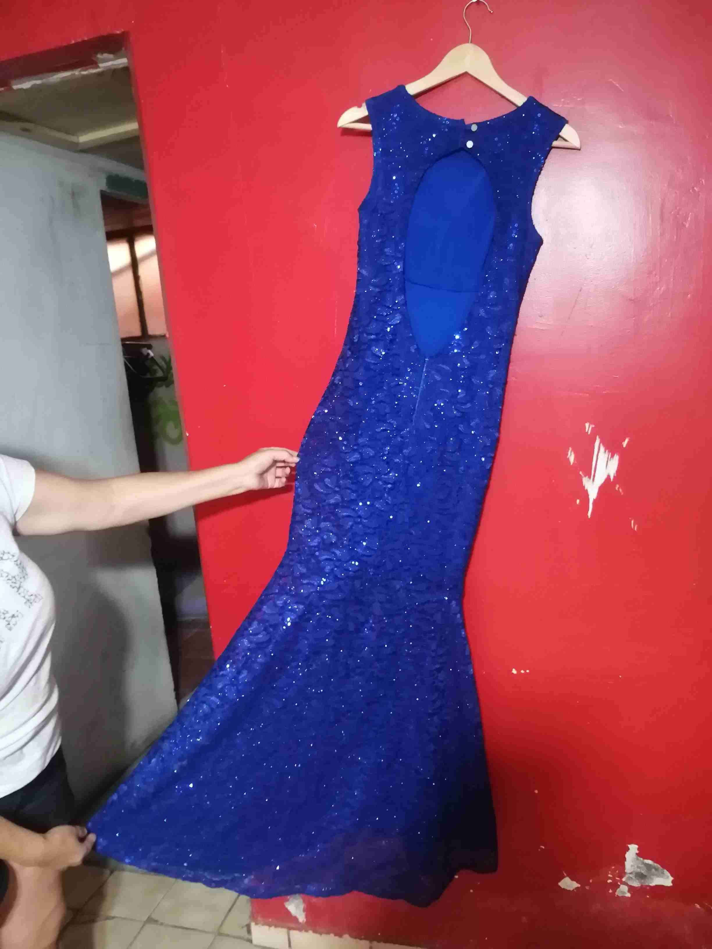 Vestido azul con lentejuelas - 2