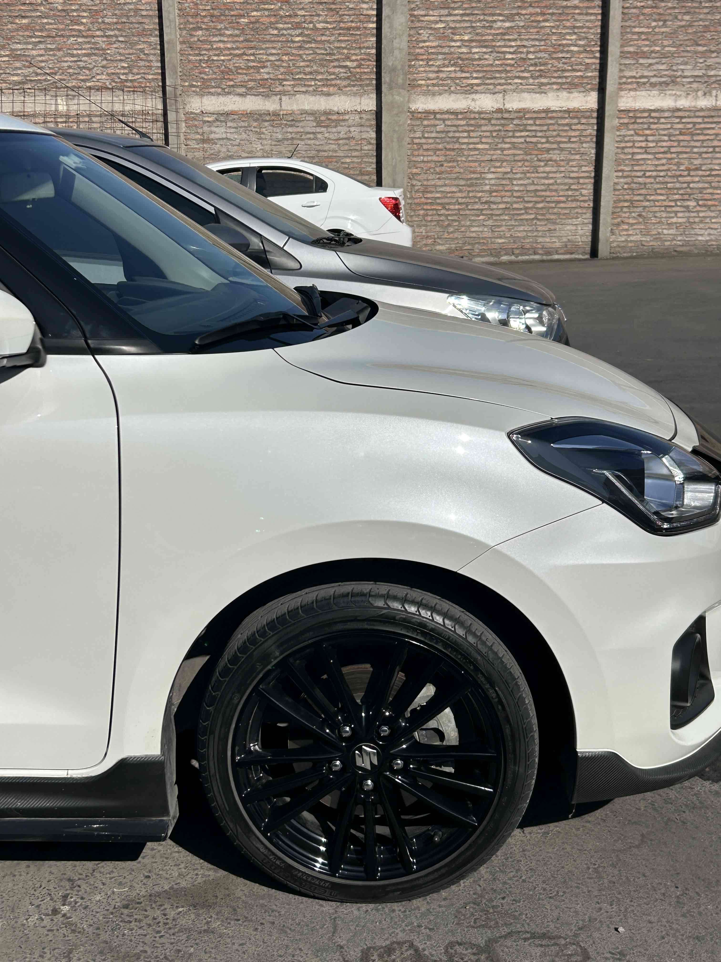 Llantas Enkei  negras 17 pulgadas para zc33s - miniatura 6