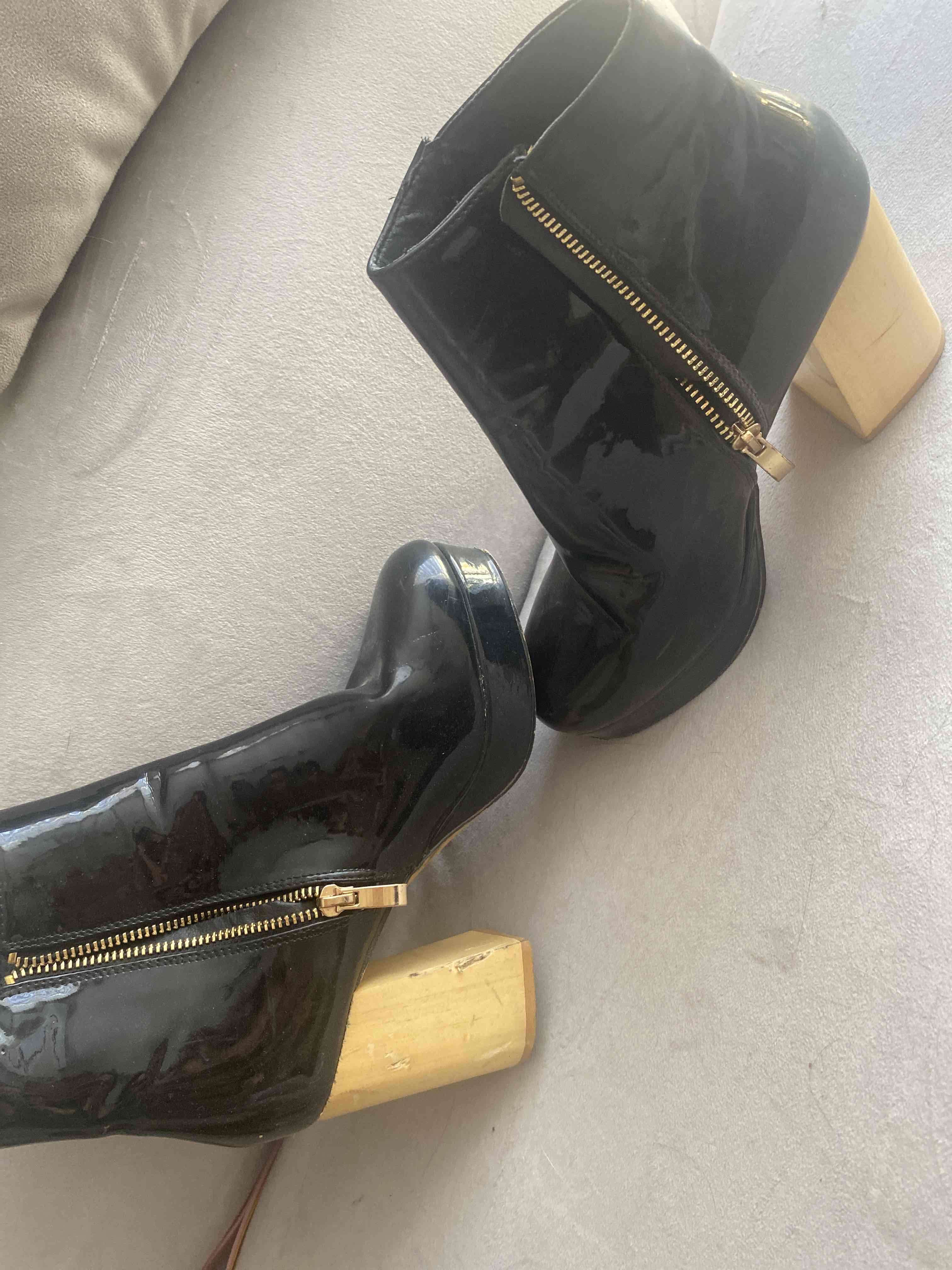 Botines negros con tacón grueso - miniatura 2