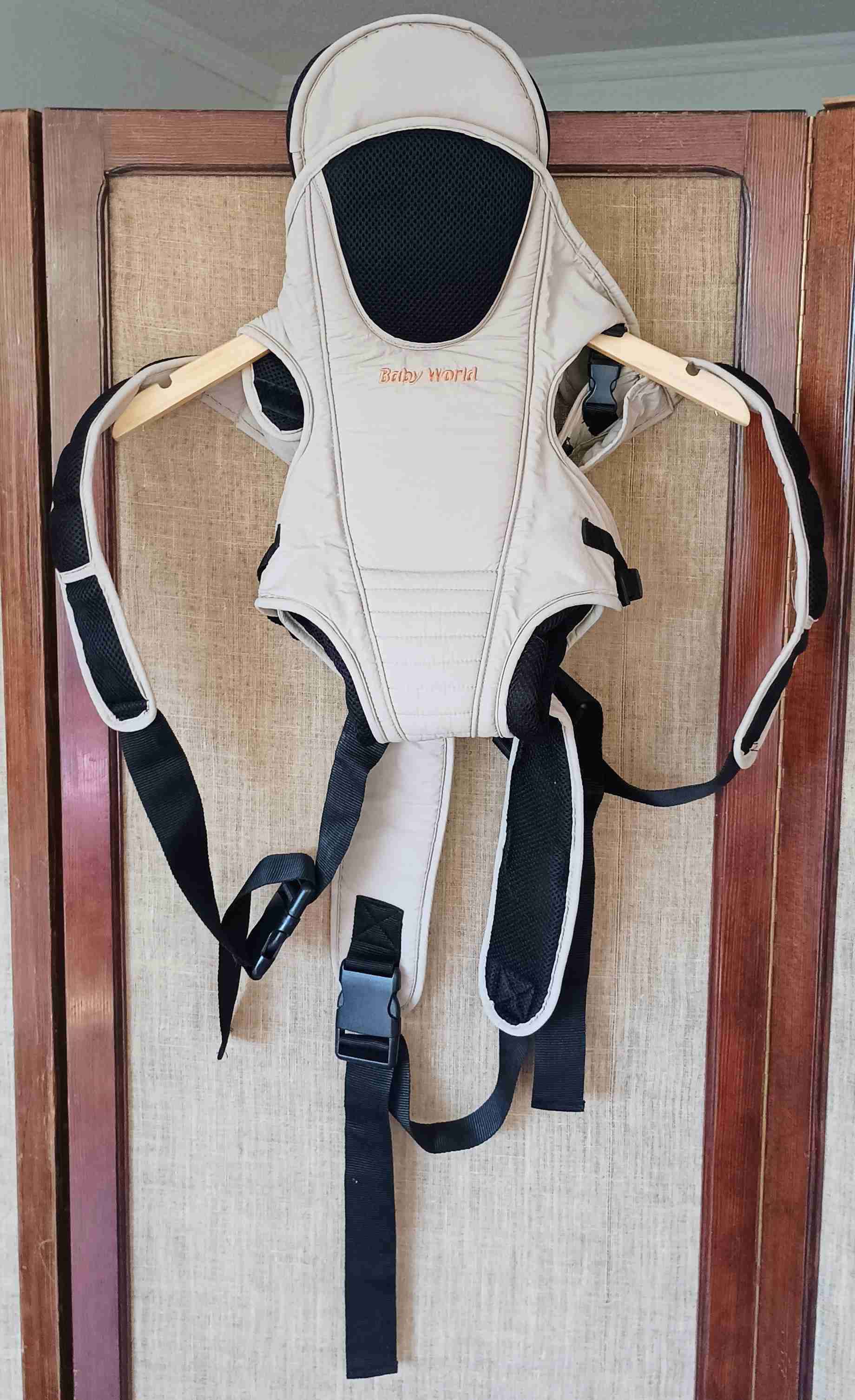 Porta bebé, Enterito Acolchado y Zapatitos - miniatura 1