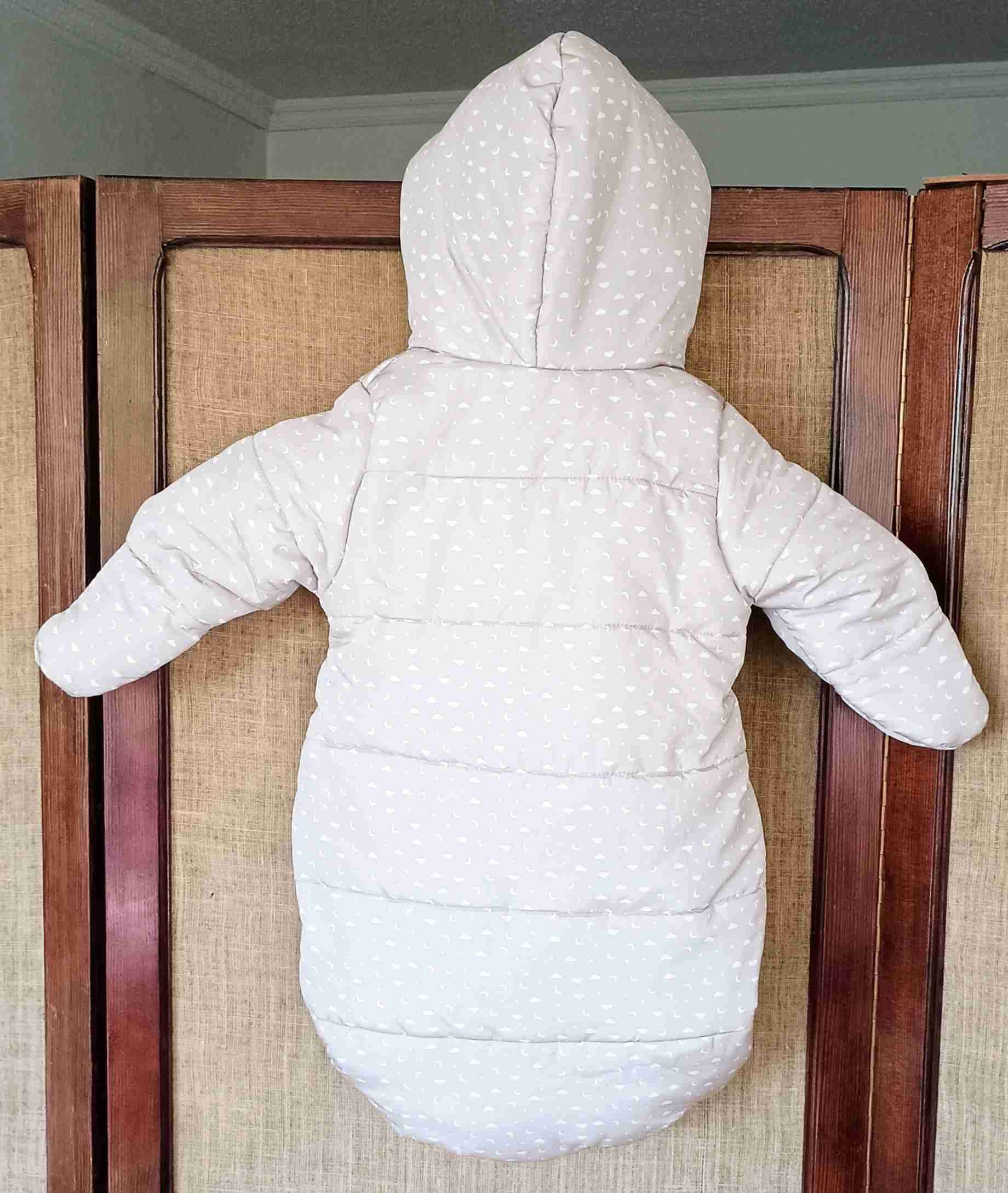 Porta bebé, Enterito Acolchado y Zapatitos - miniatura 5