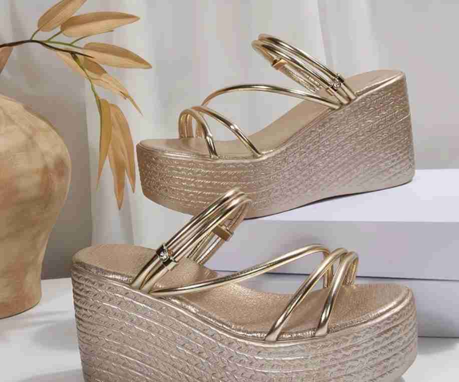 Sandalias plataforma doradas - miniatura 2