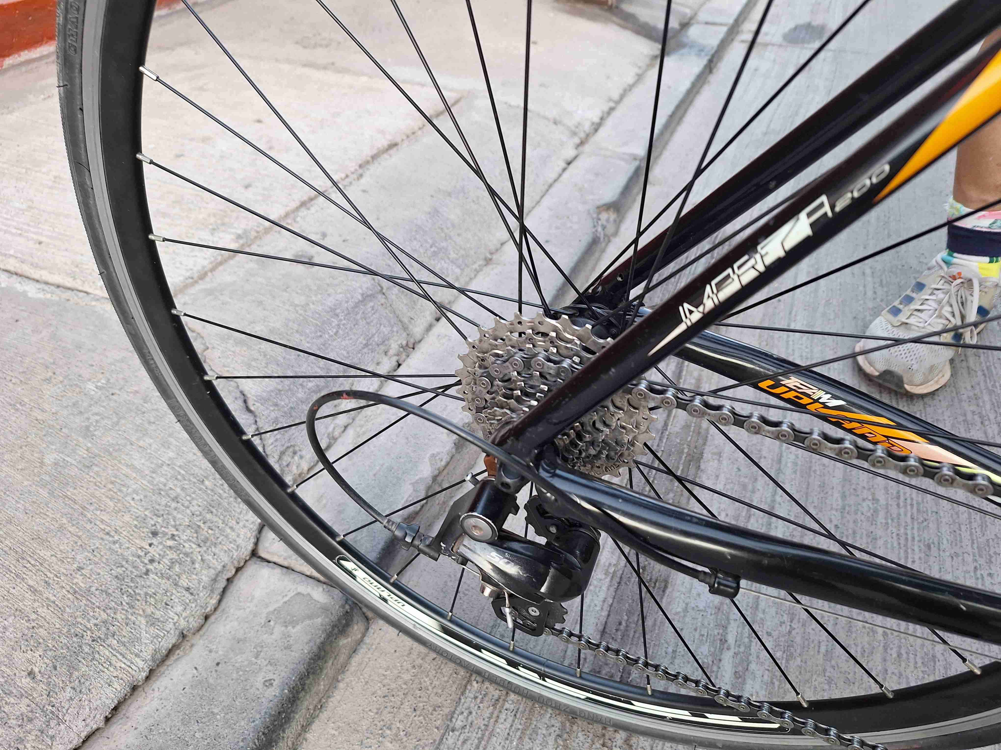 Bicicleta de carretera Upland - 2