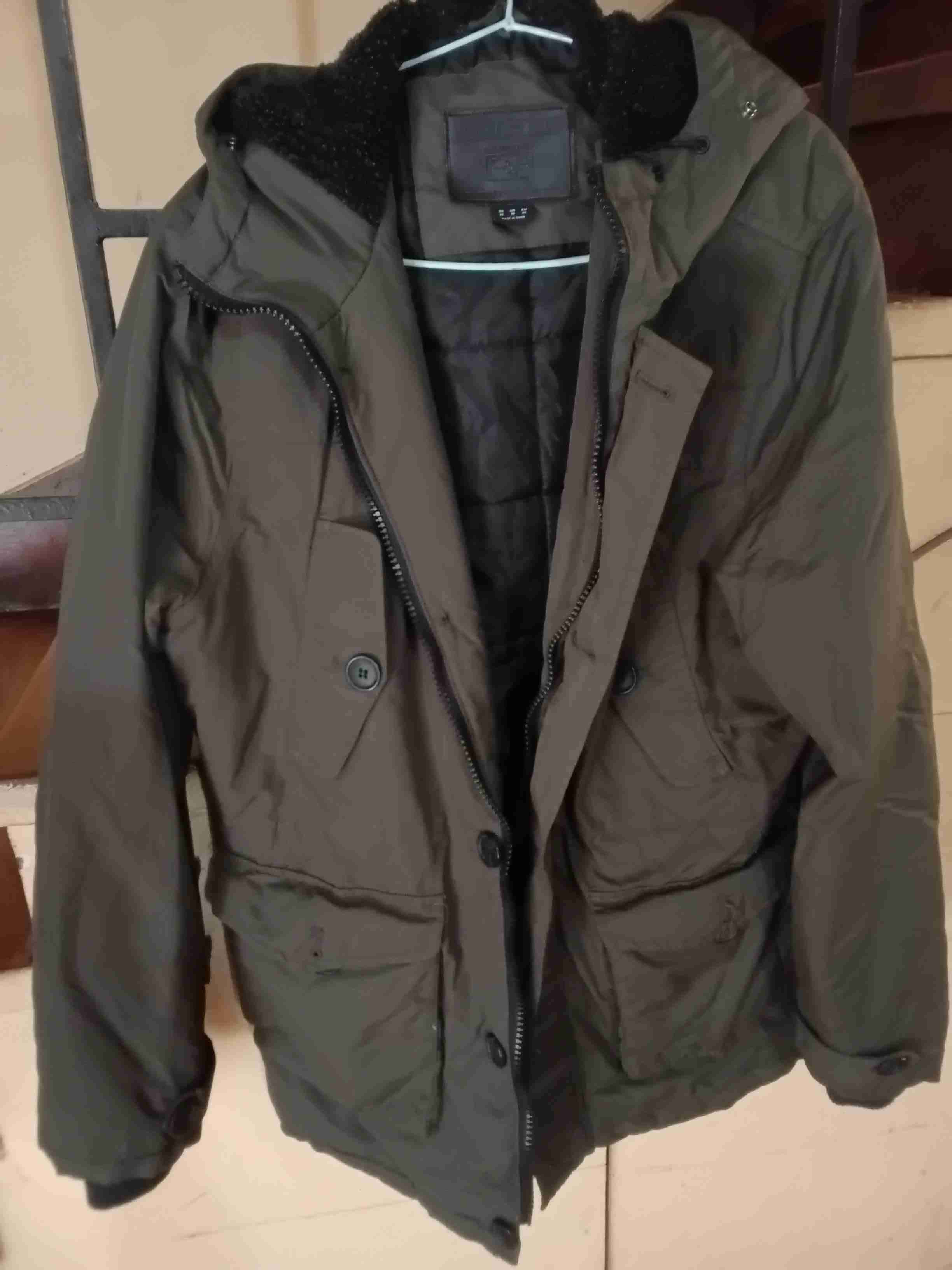 Parka verde con capucha - miniatura 1