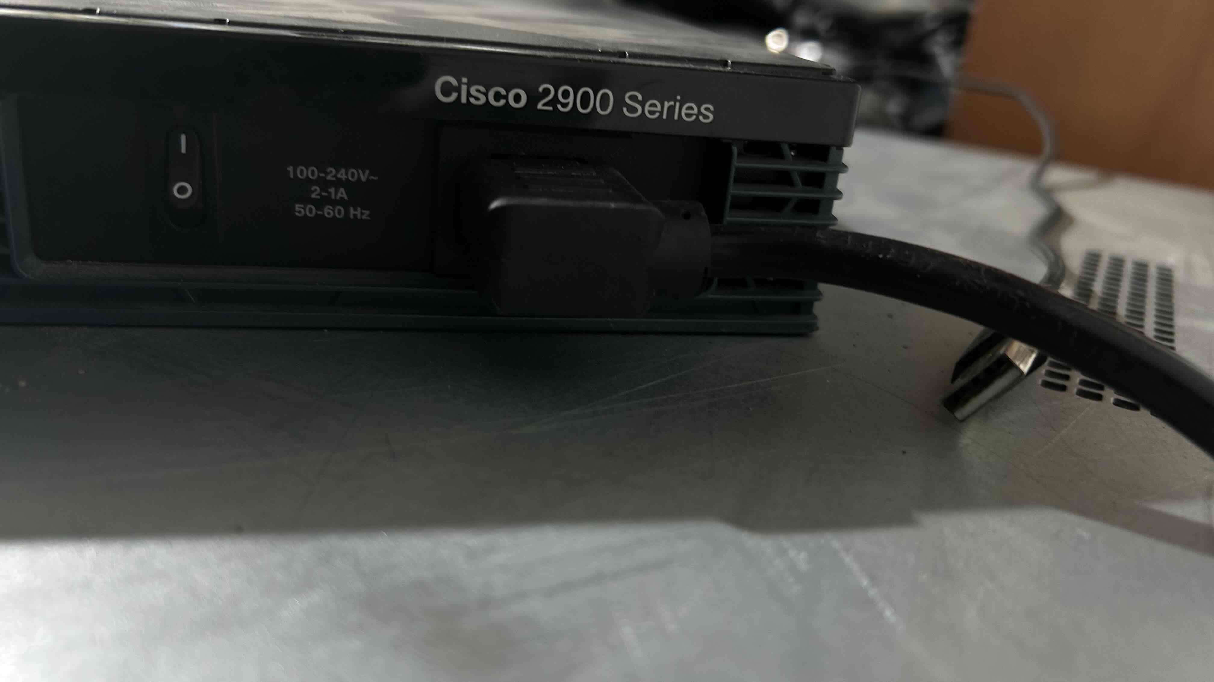 REMATE Router Cisco 2900 series - miniatura 2