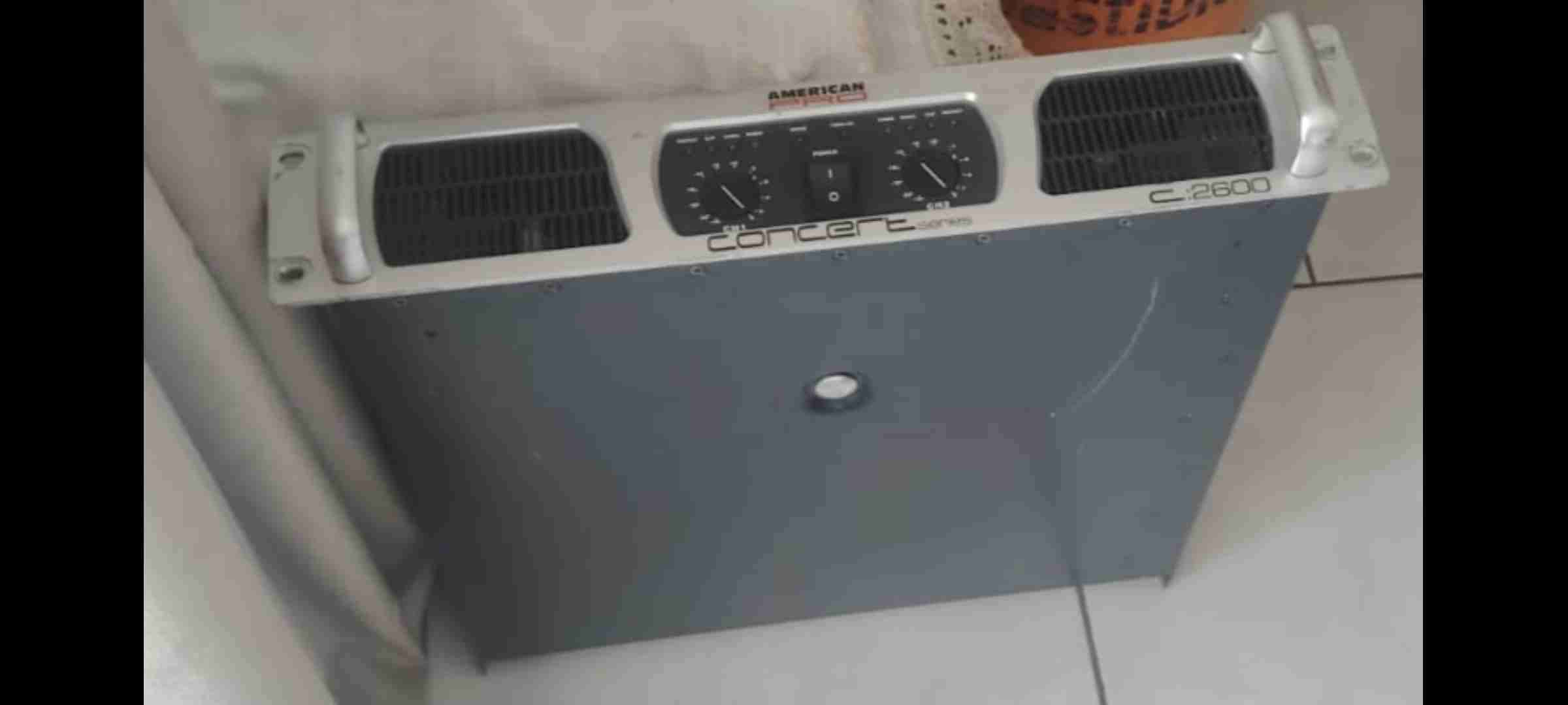 Amplificador American pro concert C-2600 - miniatura 1