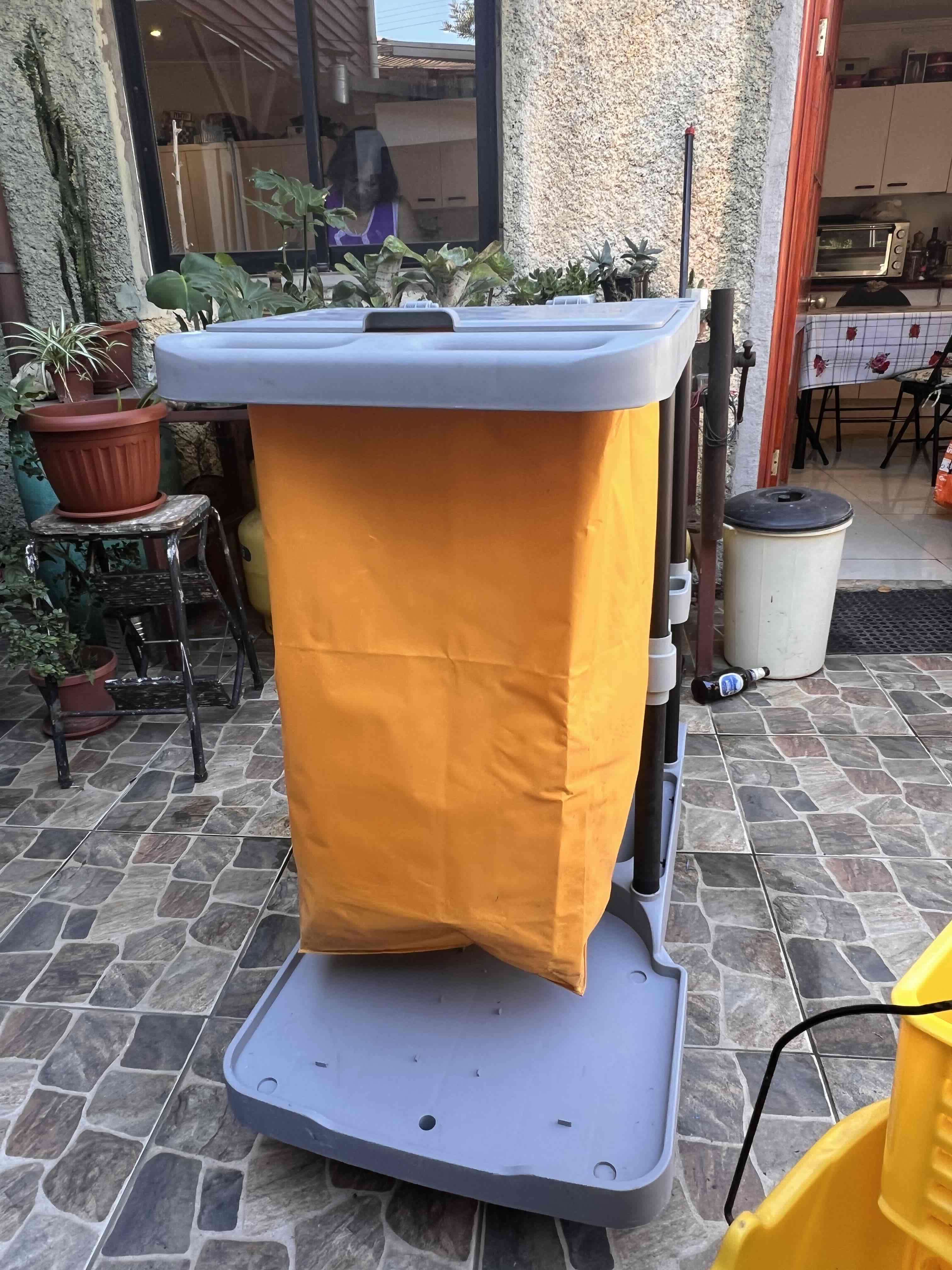 Carro porta útiles aseo - miniatura 3