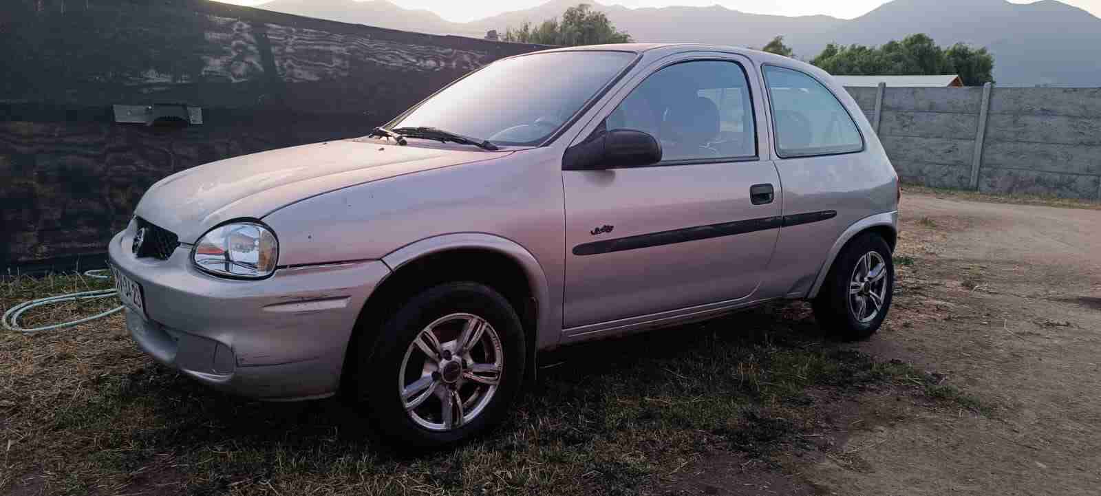 Chevrolet corsa 1.6 swing 2004 - miniatura 2
