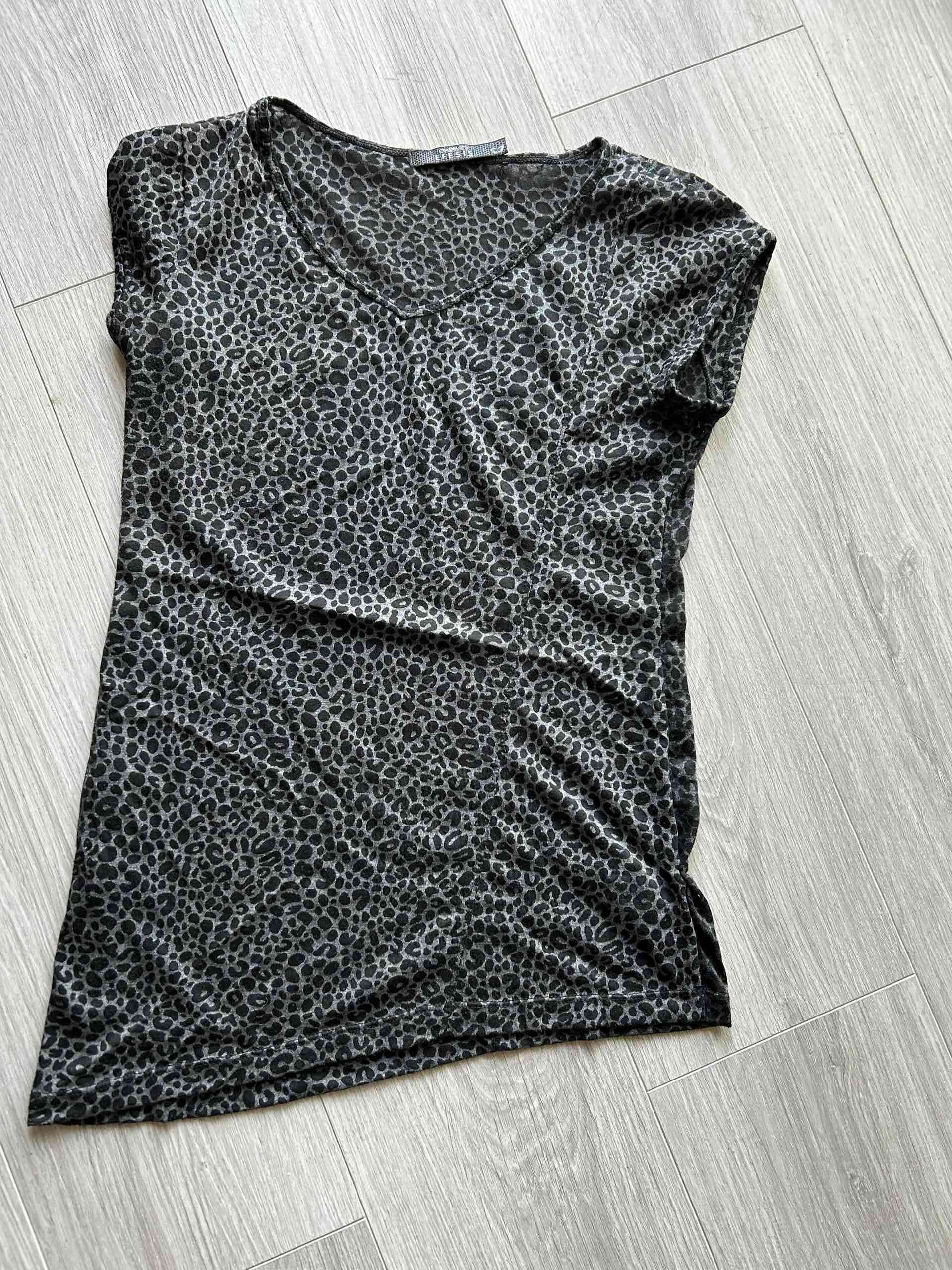 Polera estampado leopardo gris - miniatura 2