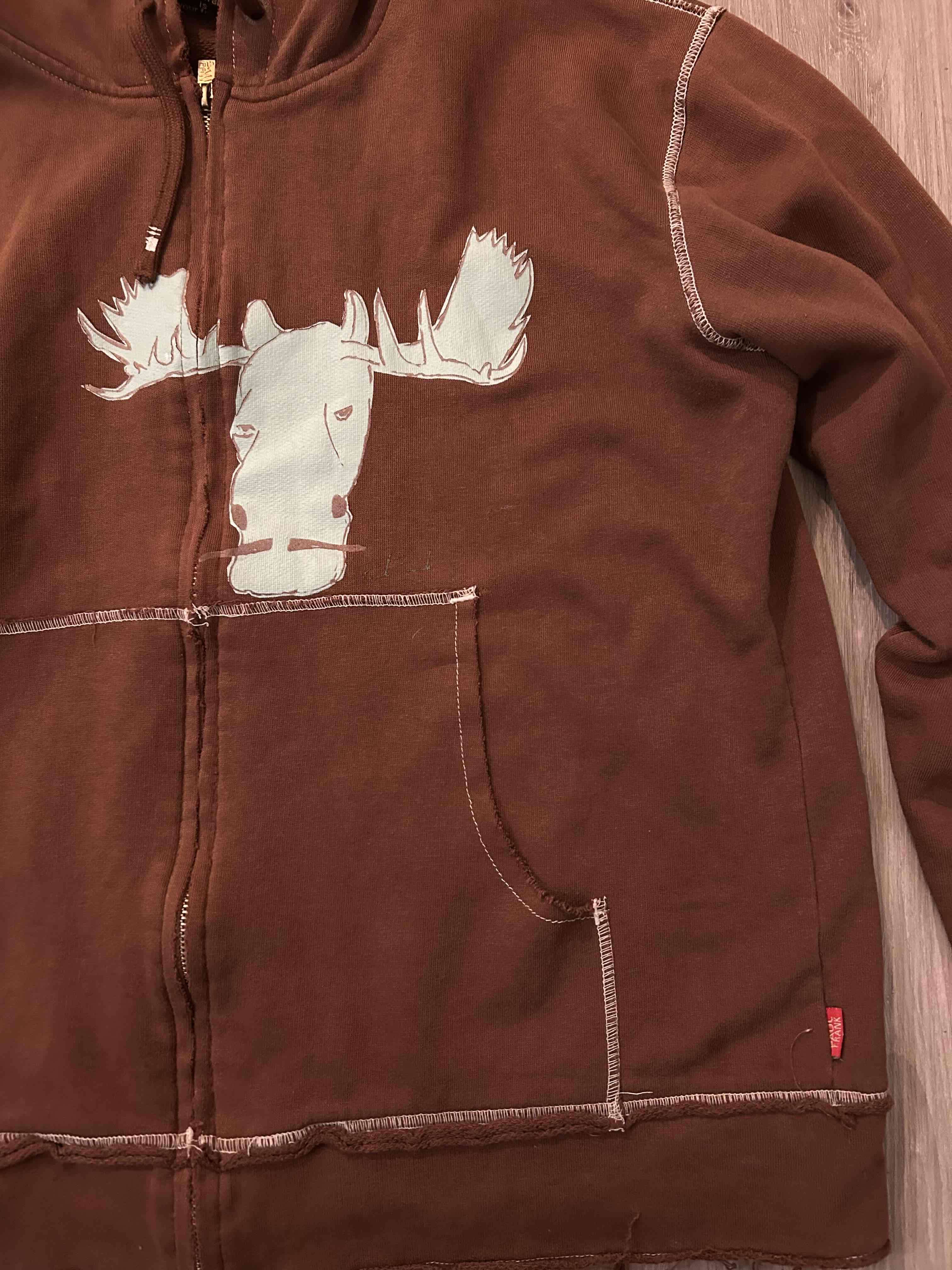 Polerón con capucha marrón - miniatura 2