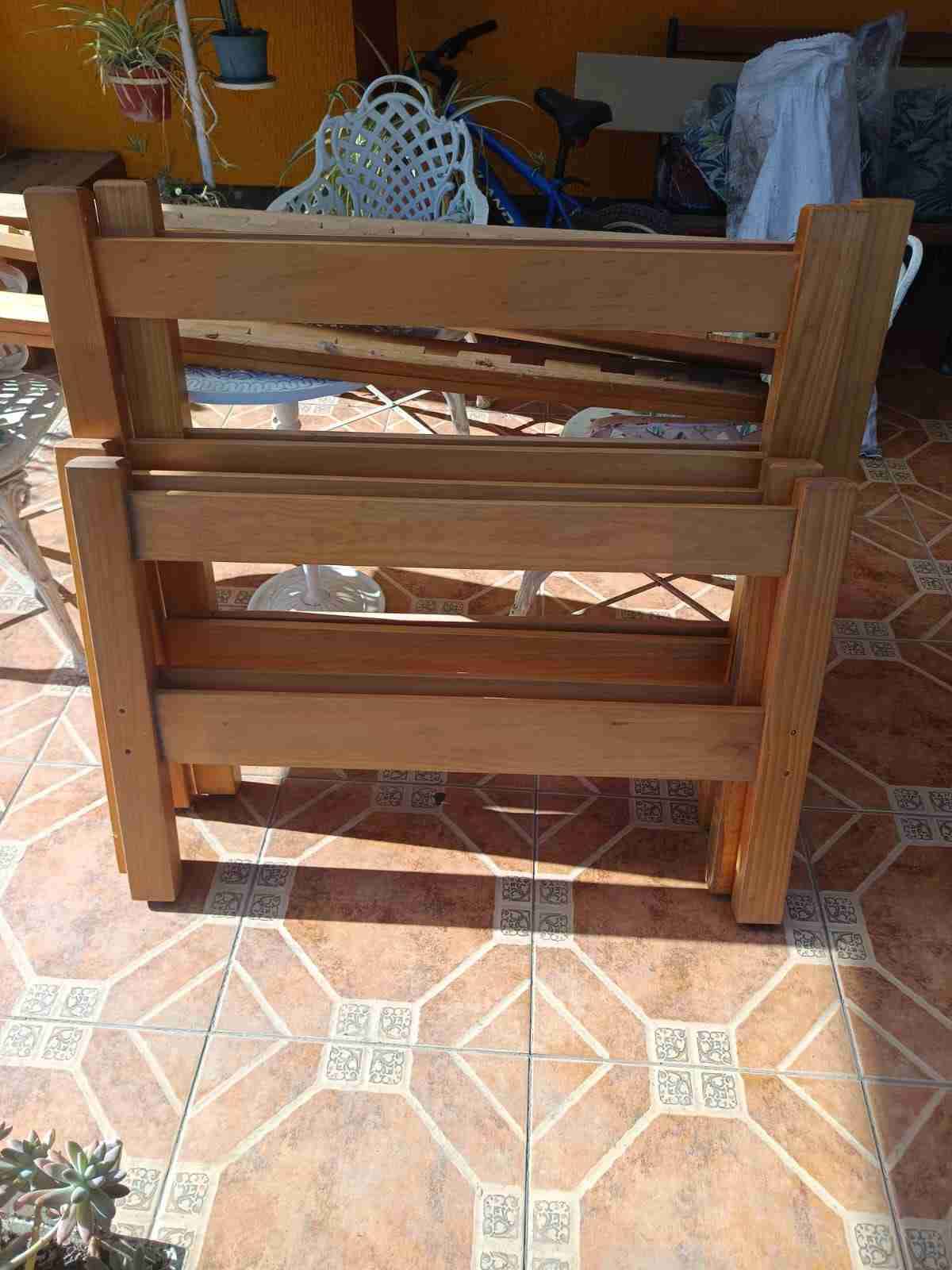 Cama de madera (pertenecía a camarote) - 1
