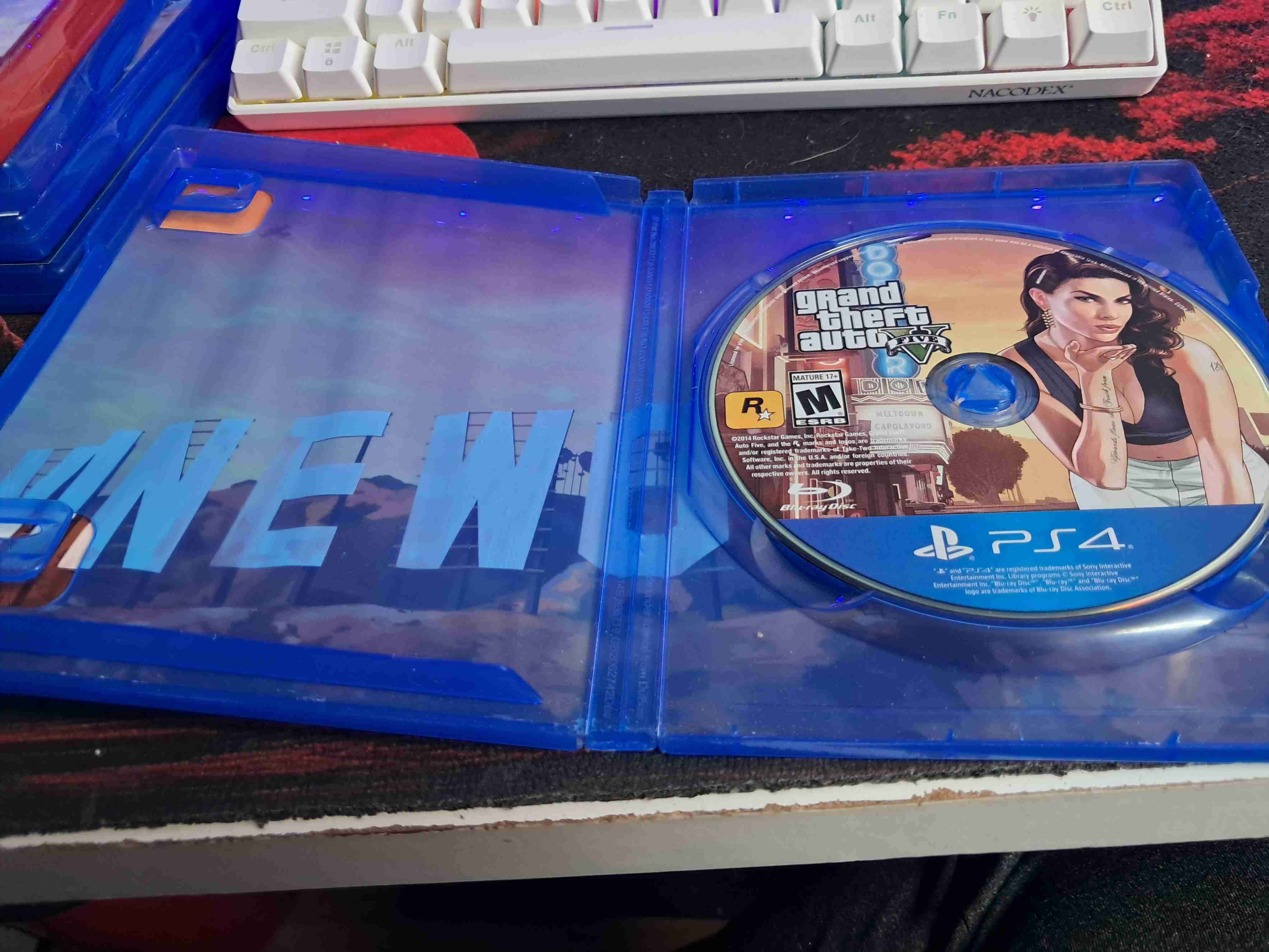 Grand Theft Auto V PS4 Premium - miniatura 3