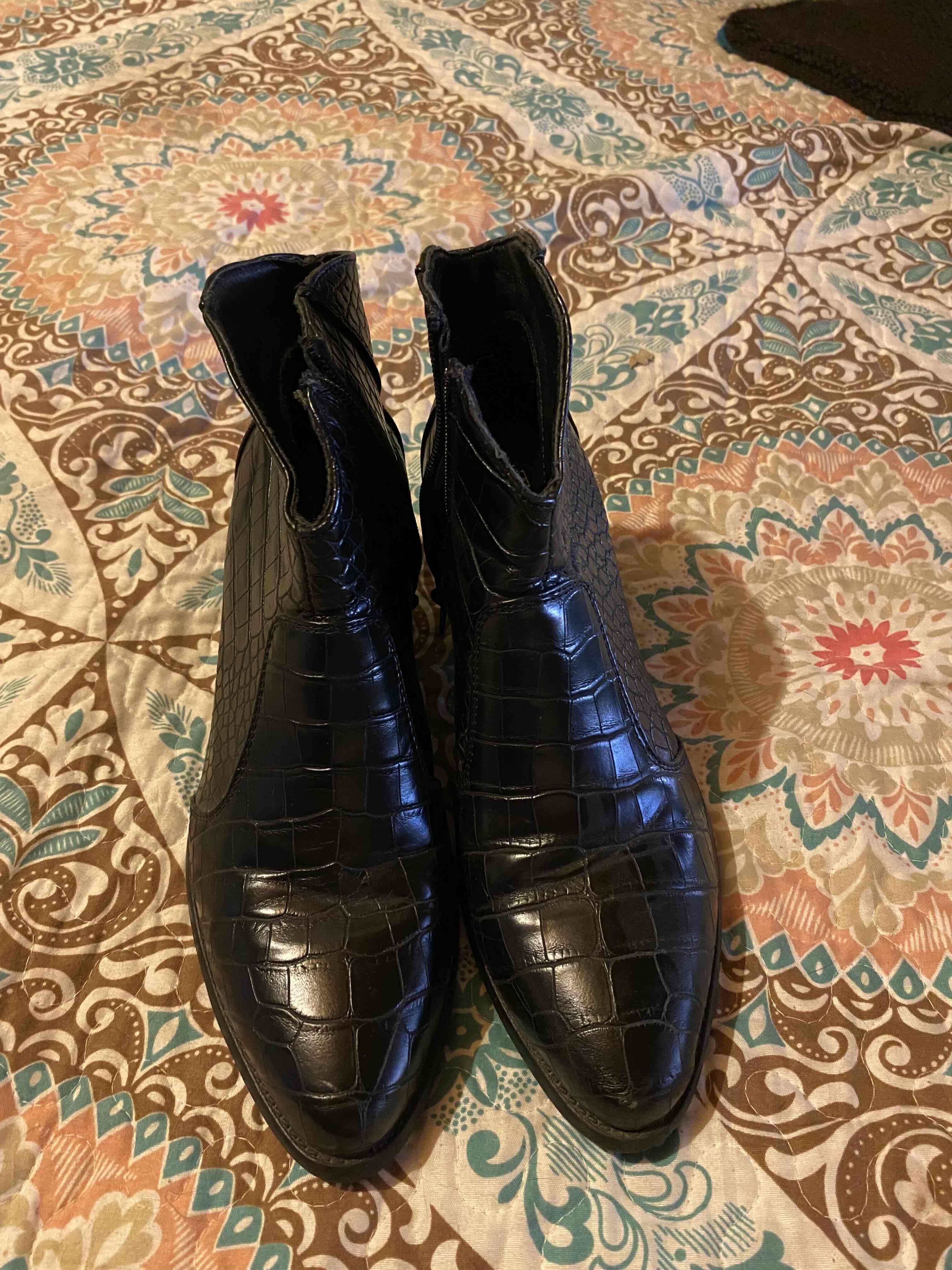 Botines negros con textura - miniatura 2