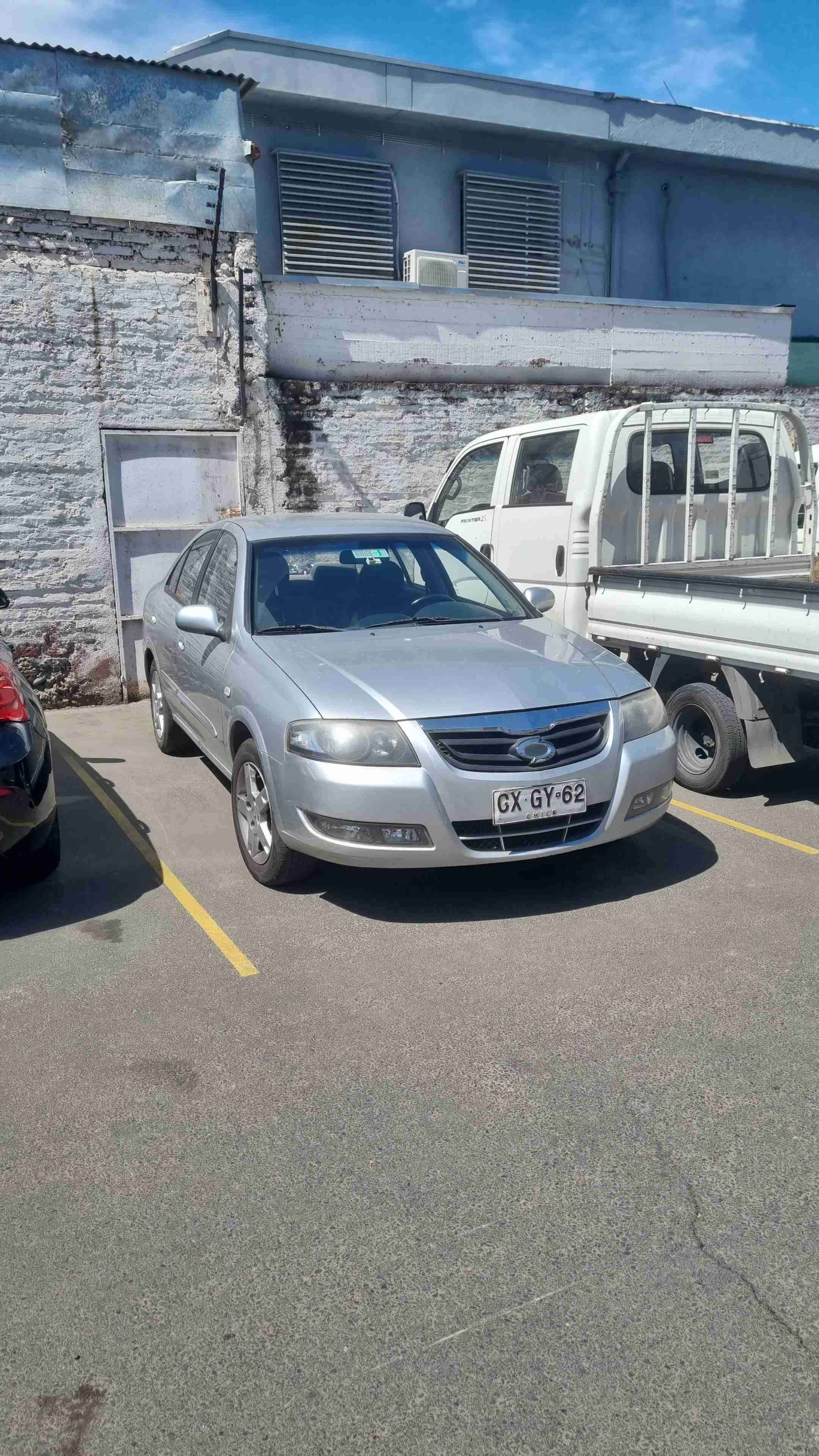 Auto sedán plateado usado Sm3 2011 - miniatura 1