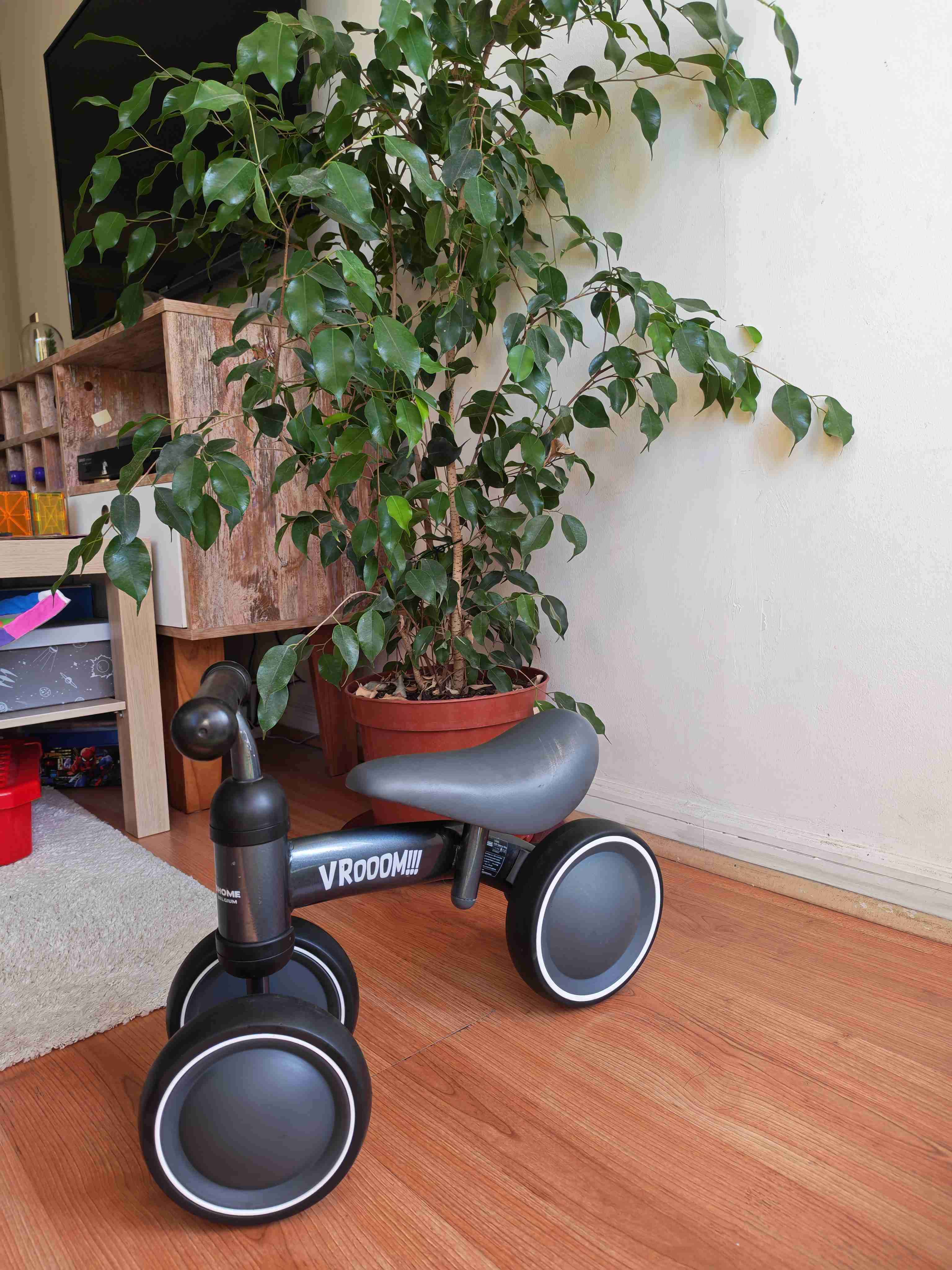 Triciclo para niños Vrooom de origen Europeo - miniatura 1